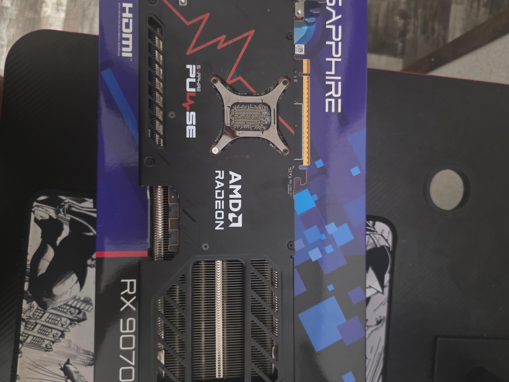 Sapphire PULSE AMD Radeon RX 9070 XT