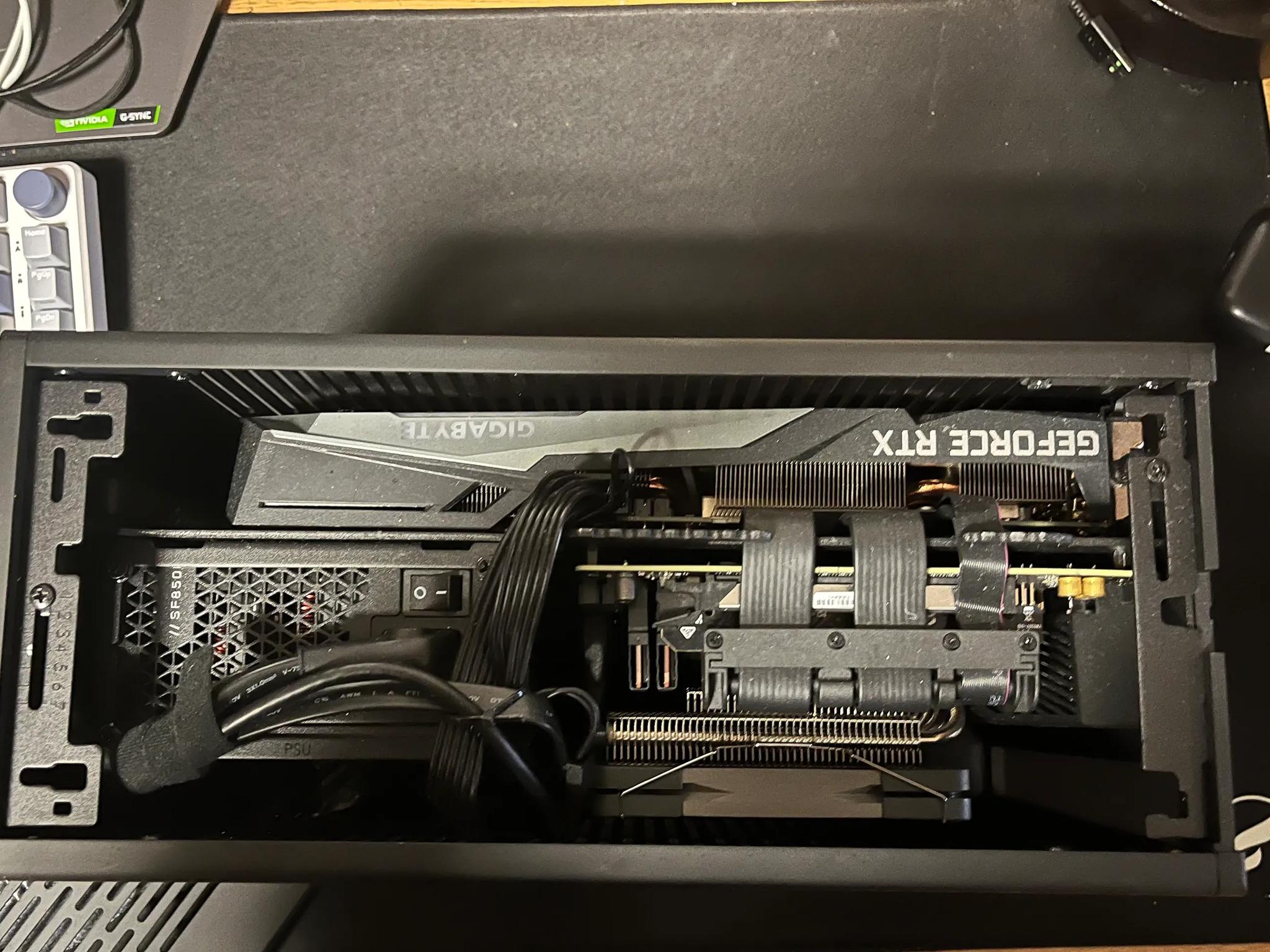 12600k + 3060ti | 2 tb NVME SSD | 32 gb ram DDR5 |Fractal Terra ITX | Gaming PC