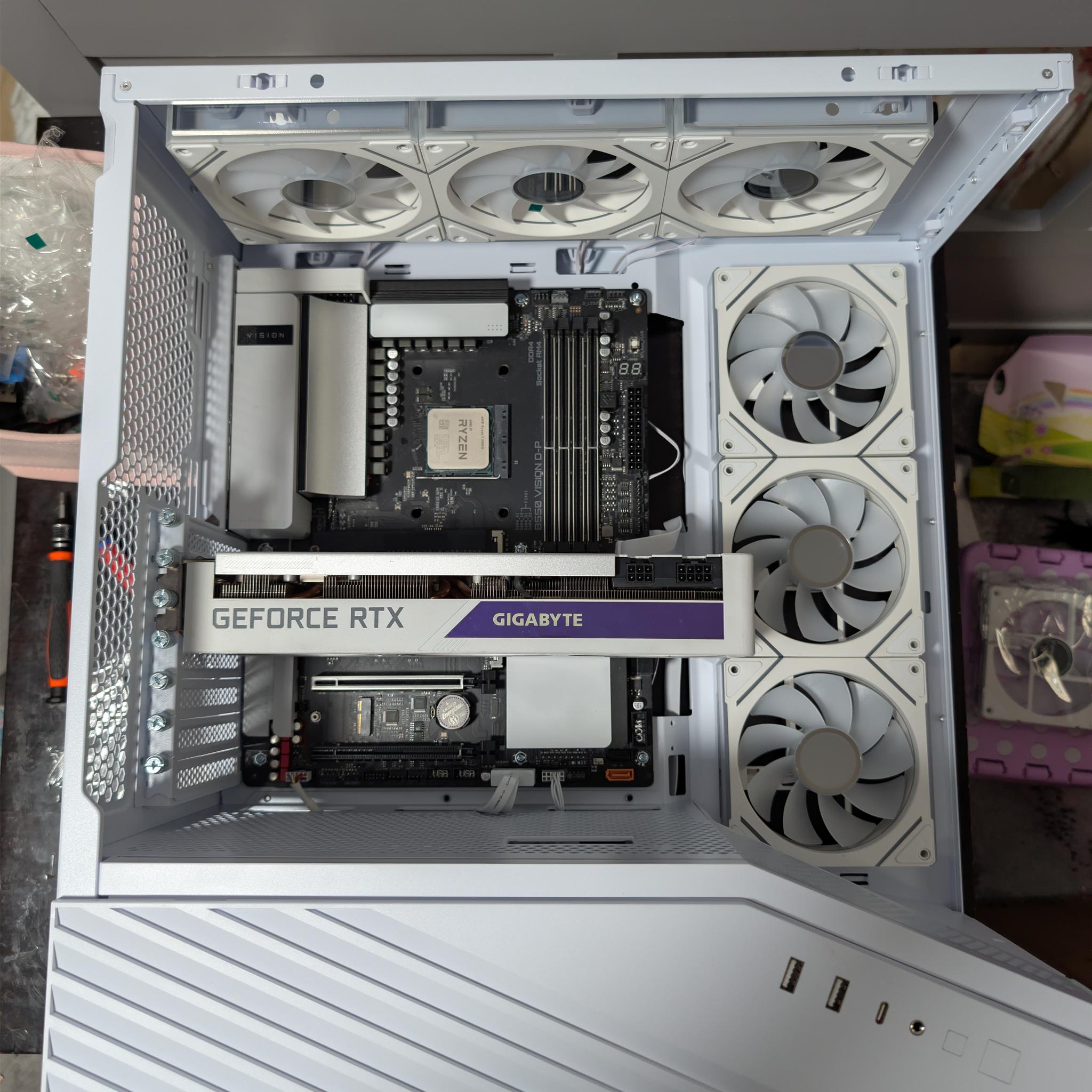 VISION QUEST: Ryzen 5700X | RTX 3070 | 32GB CL16 | Thunderbolt 3 Creator Build