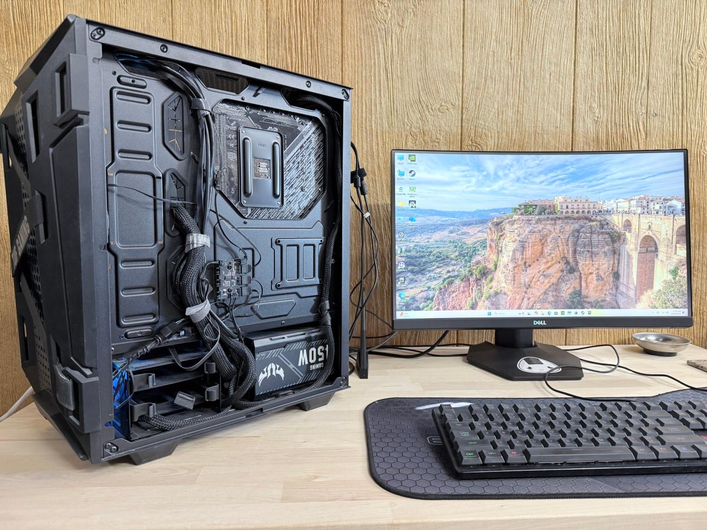 ASUS TUF PC - ASUS TUF Case, ASUS TUF Gaming B550+ [wifi], 3400G, ASUS TUF 1650, 16GB DDR4, 512GB