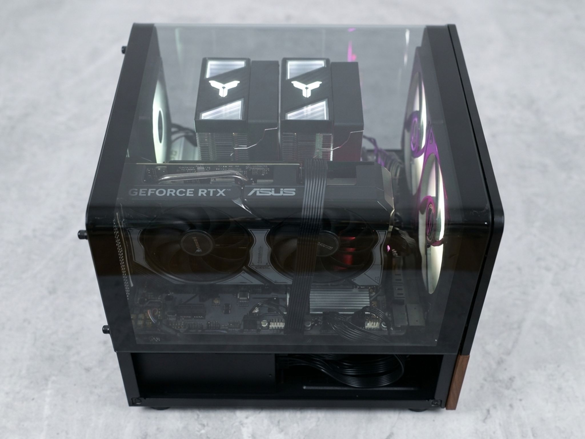 Clean Wood Jonsbo V12 1440P Build - 7600X3D | 5060 TI 16GB | 1TB NVME
