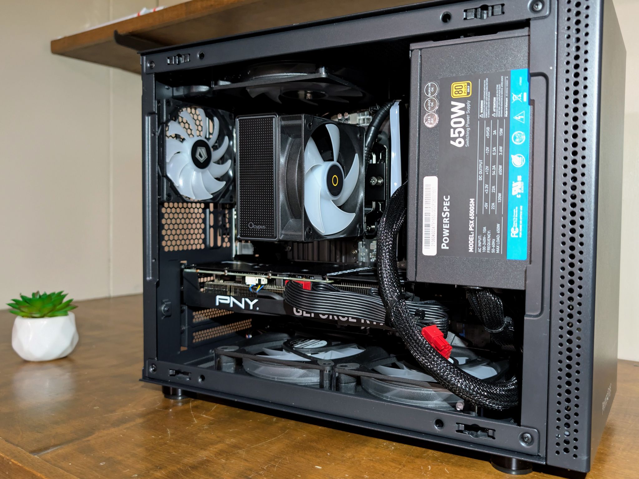 Stealthy RGB Gaming PC - Ryzen 5 5500 - RTX 4060 Ti 16GB - 32GB DDR4 3600 CL18 - 1.6TB NVMe/SSD/HDD