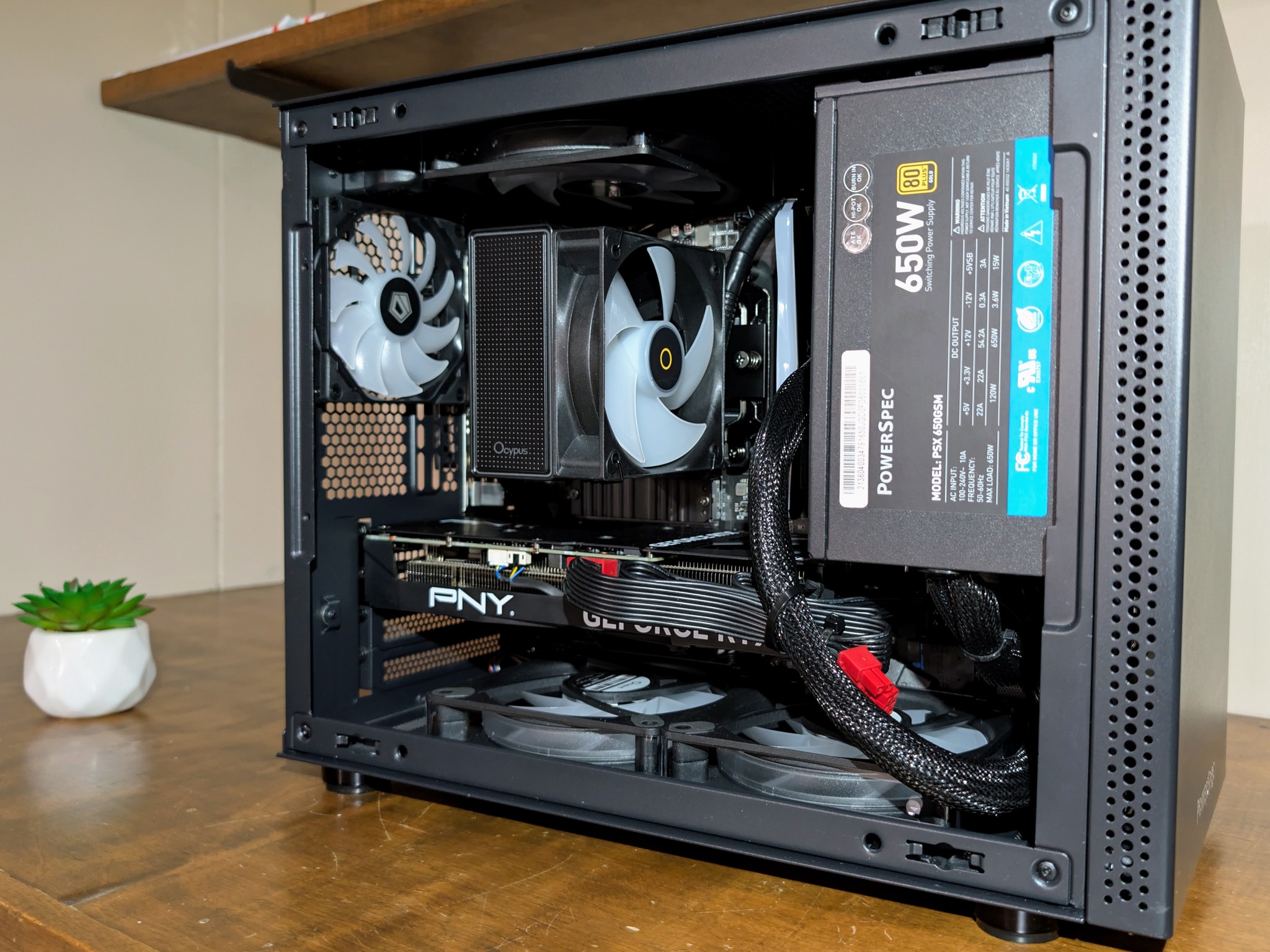 Stealthy RGB Gaming PC - Ryzen 5 5500 - RTX 4060 Ti 16GB - 32GB DDR4 3600 CL18 - 1.6TB NVMe/SSD/HDD