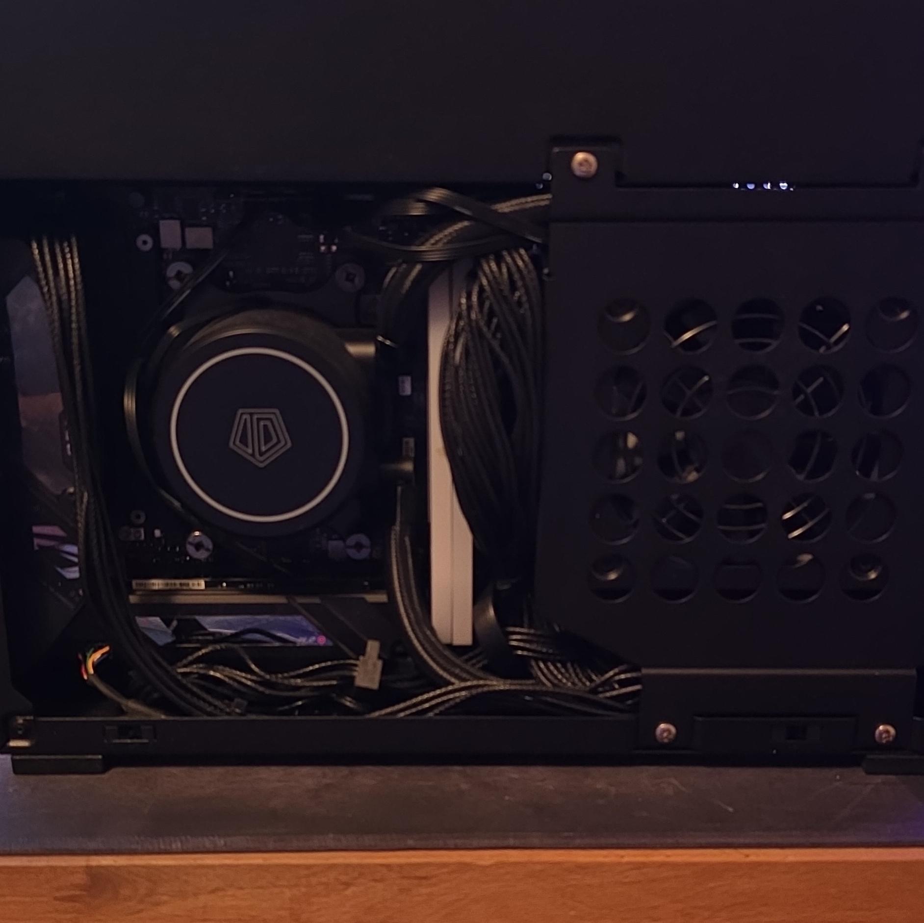 Custom Gaming PC | 9600x | B650E-I | 1TB Gen4 Nvme | 32gb DDR5 6000 | RX 9070xt | 850w gold psu |
