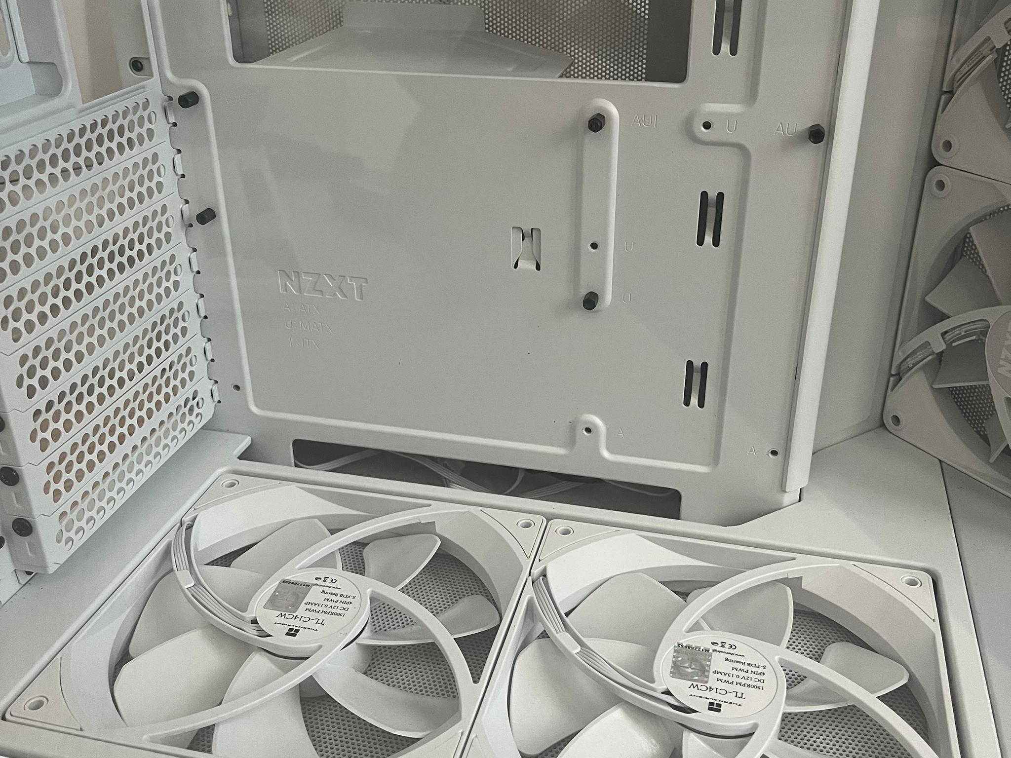 NZXT H6 FLOW MID TOWER AIRFLOW CASE WITH 5 FANS - GREAT CONDITION