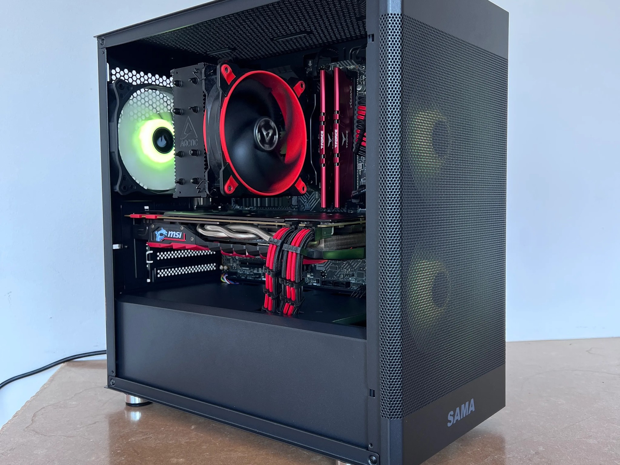 🟥⬛ Black & Red Budget Build | i3-12100F | GTX 1070 ⬛🟥