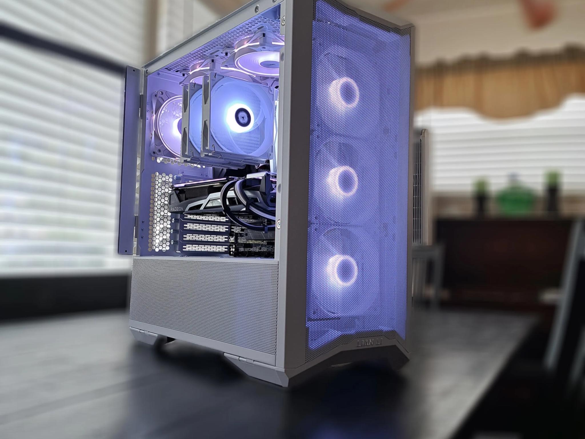 |🍪The Oreo🍪| Mid-High End Gaming PC