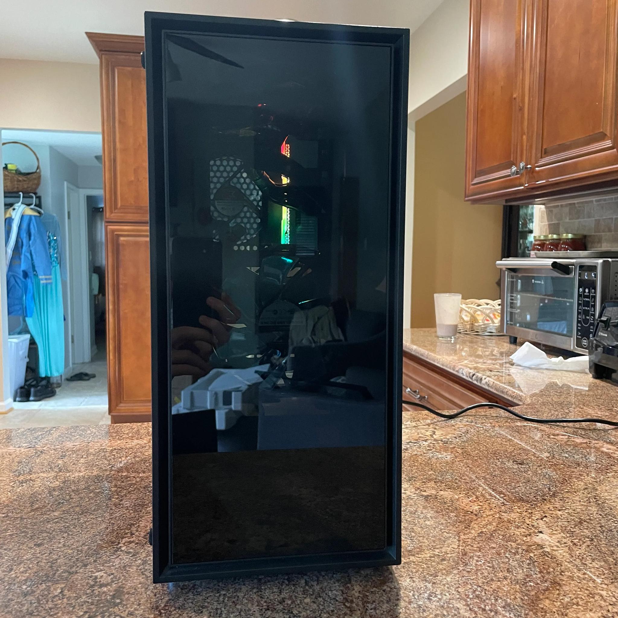 Funz Px - RTX 2070 Super // Ryzen 5 3600 // 32GB RAM // 2TB M.2 SSD