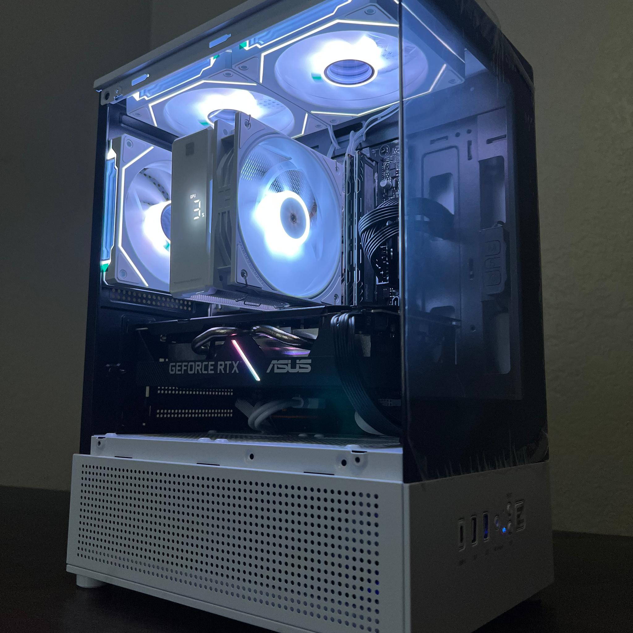 Custom White Gaming PC | i7 8700 | RTX 2060 | 16GB Crucial Ballistix RAM | 512GB SSD