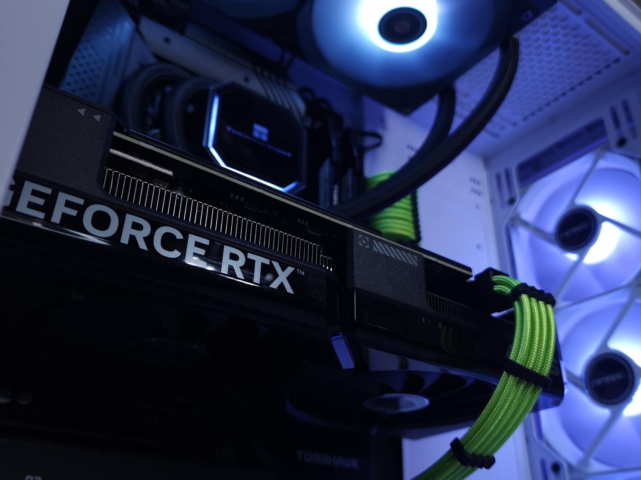 💚🤍RTX 4070 | Core i5 12600K | 32GB 3200MHz | 1TB NVMe SSD