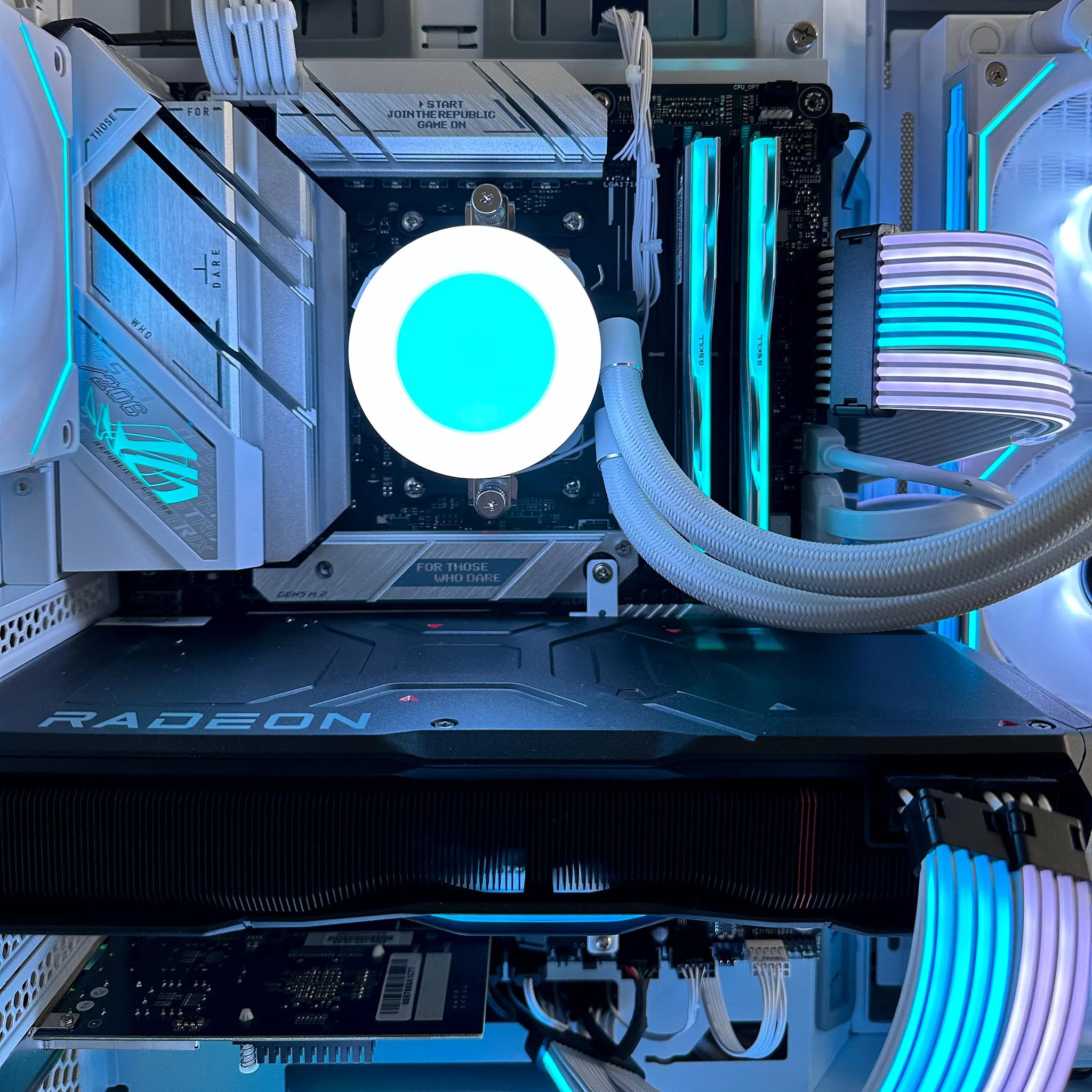 Ryzen 7 7700X|Radeon 7900 XTX 24 Gb in O11 Vision