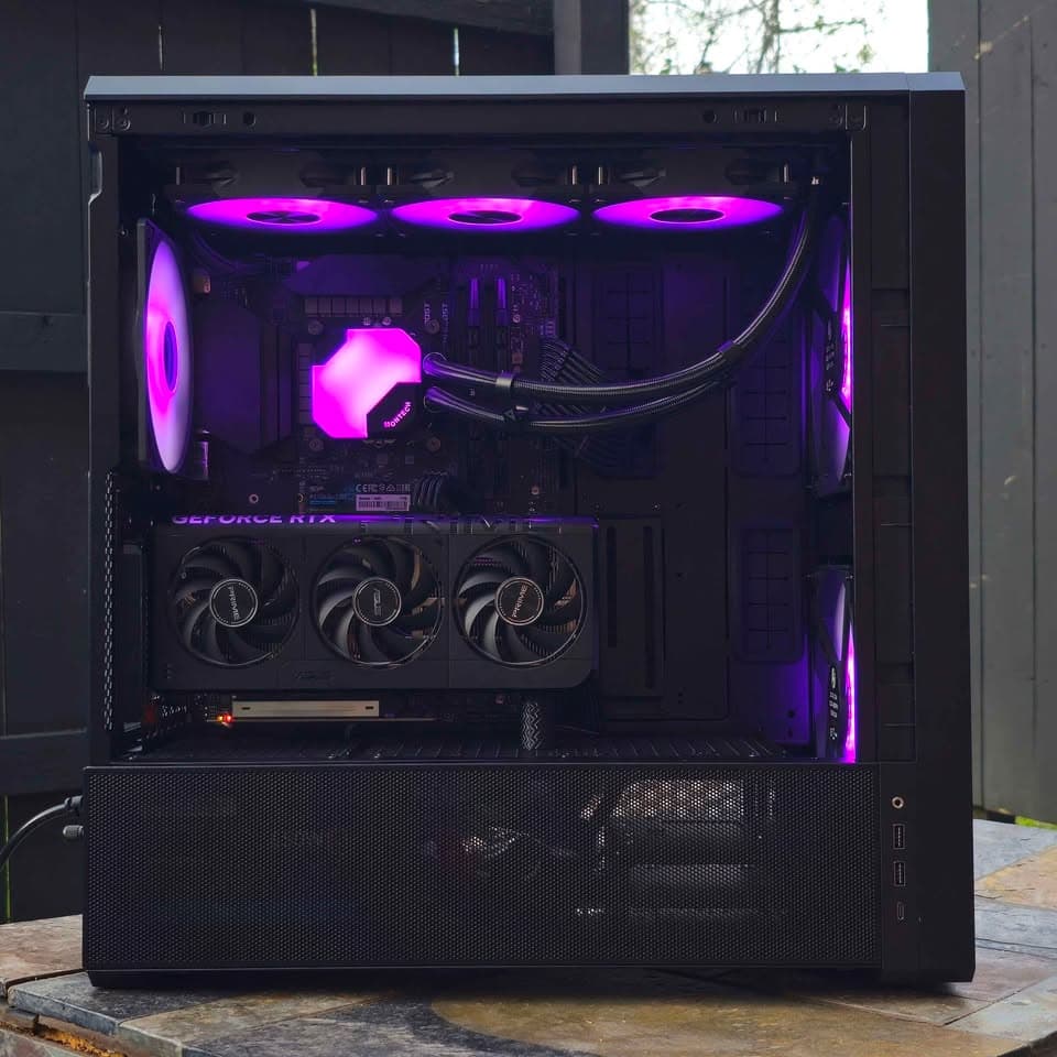 🪐Blackout Gaming PC • Nvidia 5060 • Intel i7 • 32GB RAM • 1TB SSD • WiFi • Plug n' Play