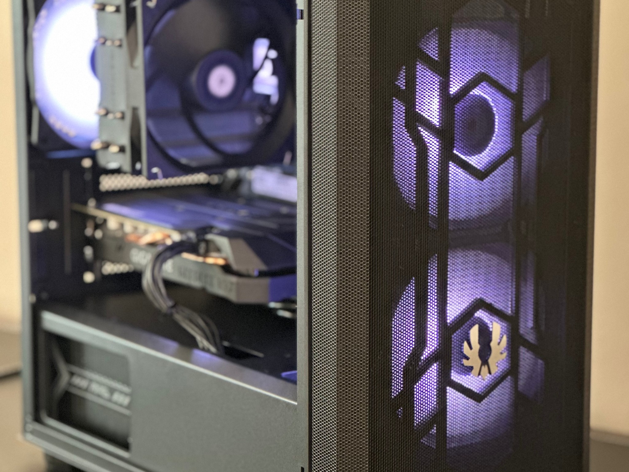 Basic Black | Ryzen 5 5500 | B450M WiFi | RTX 2060 6GB | 16GB DDR4-3200
