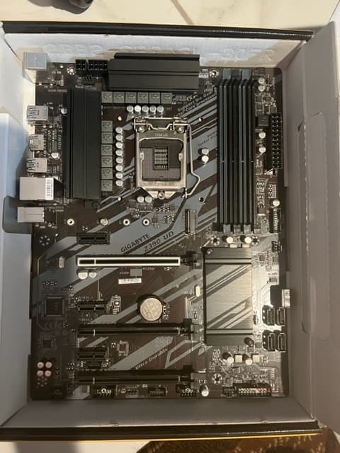 Gigabyte Z390 UD LGA 1151 (Intel 8th and 9th Gen) Ultra Durable ATX Motherboard