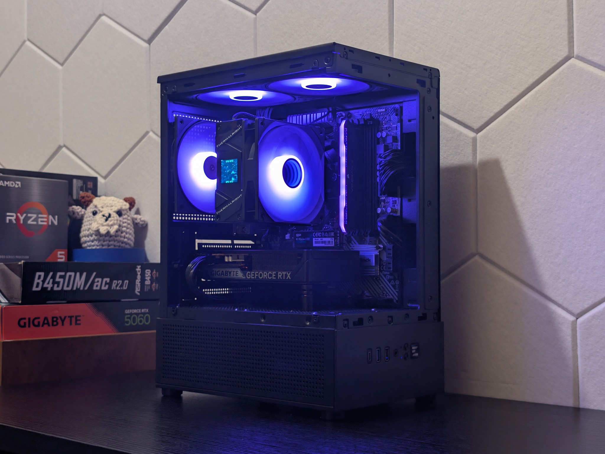 🐈‍⬛🔥1440p Gaming Beast | RTX 5060 | Ryzen 5500 | 1TB SSD | 16GB RAM | WiFi & Bluetooth🔥🐈‍⬛