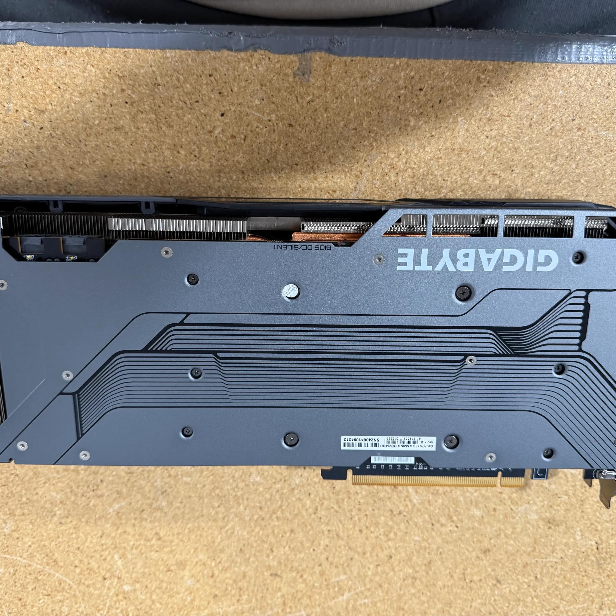 GIGABYTE Radeon RX 7900 XTX Gaming OC 24G Graphics Card