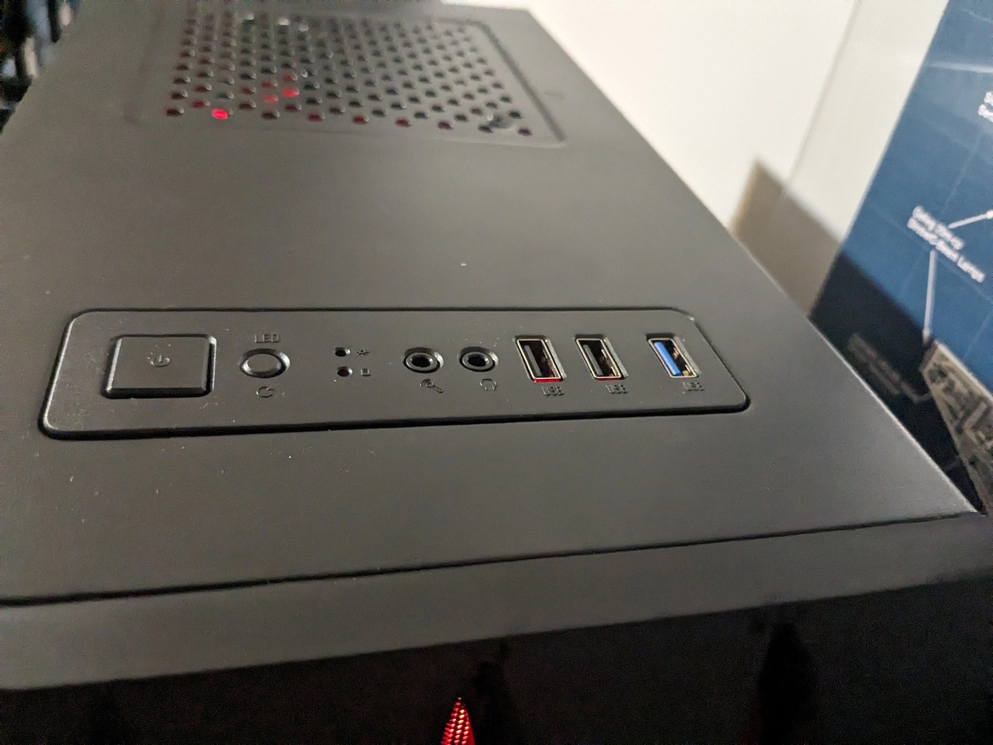Gaming PC - i7 3770, GTX 1070, 16GB RAM / 512GB SSD. FREE RGB MOUSEPAD and USB WIFI
