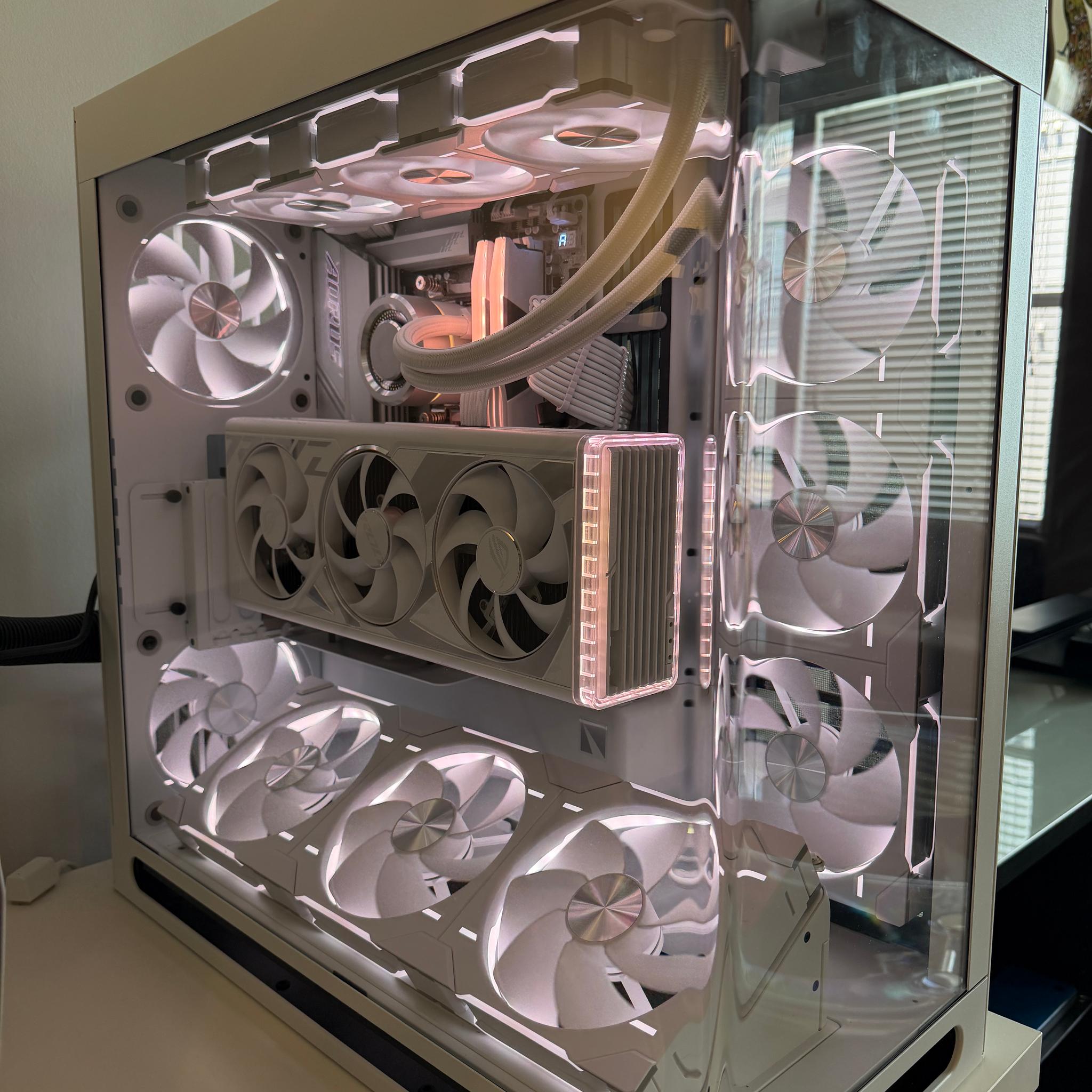 ASUS ROG STRIX GeForce RTX 4090 WHITE
