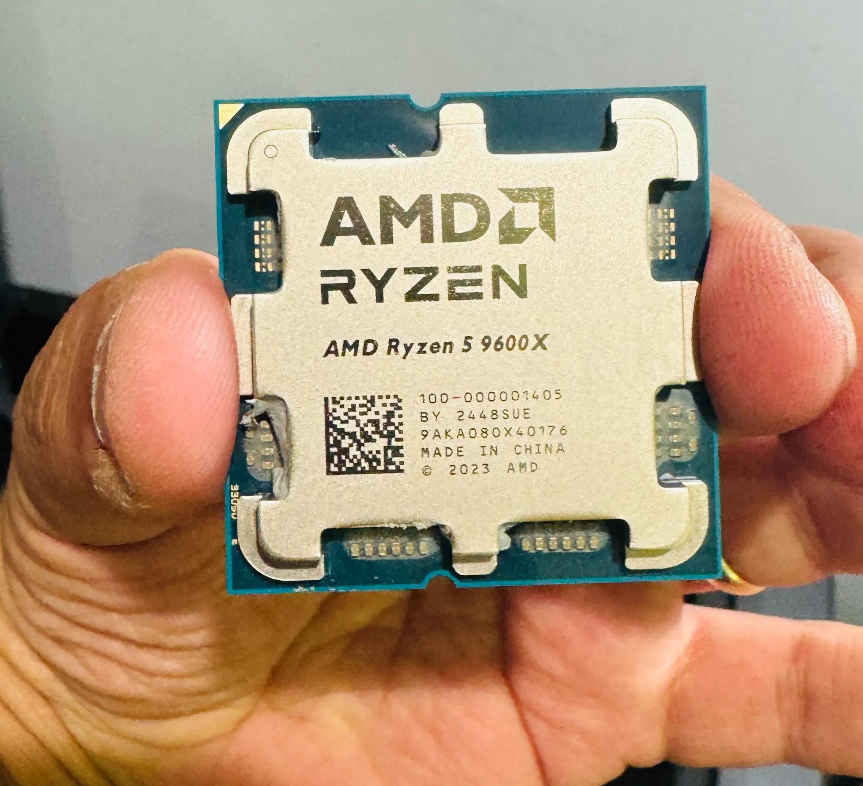 Ryzen 5 9600X AM5 CPU-Like New/Used only for 6 weeks - Includes Box/Orig. Packaging - Ships Fast