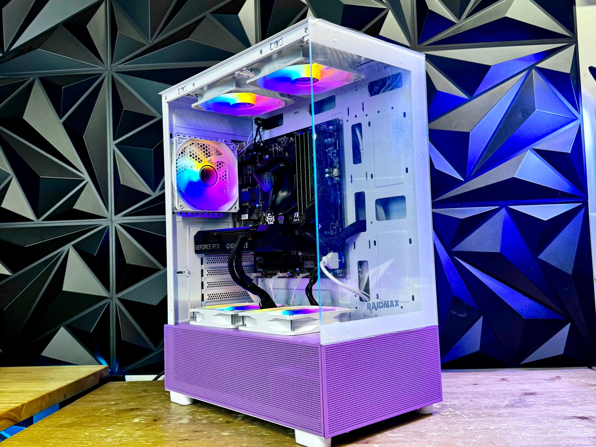 Nvidia Geforce RTX 4060 - Intel Core i7 - 32GB RAM - SSD + 1TB Windows 11 Custom Purple Gaming PC