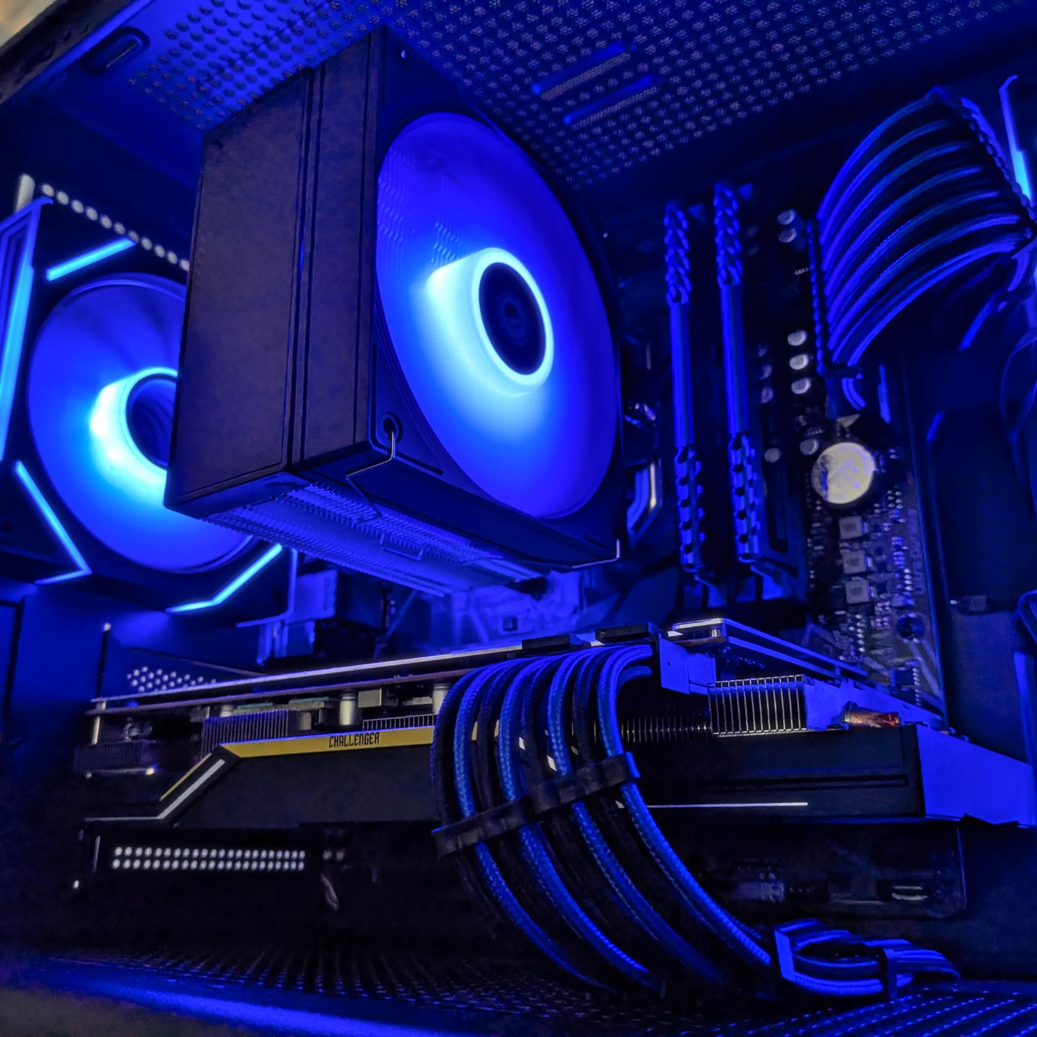 🟦"Bioluminescence"🟦 1080p Gaming PC | 5700 XT - Ryzen 5 3600 - 16GB RAM - 1TB NVME | WiFi & Win 11