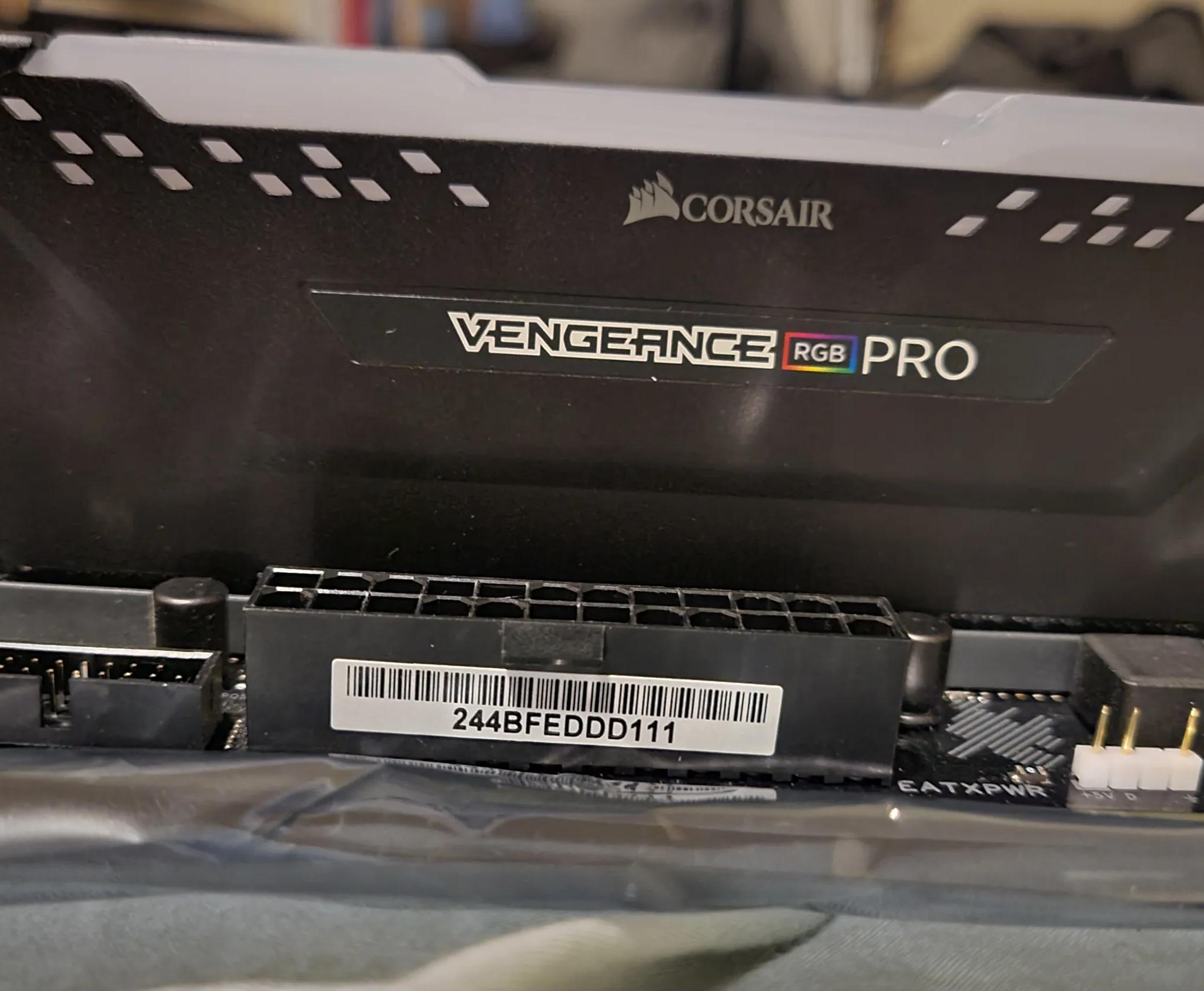 ASUS X570-PLUS WIFI AMD 5900X 32GB VENGEANCE RGB COMBO