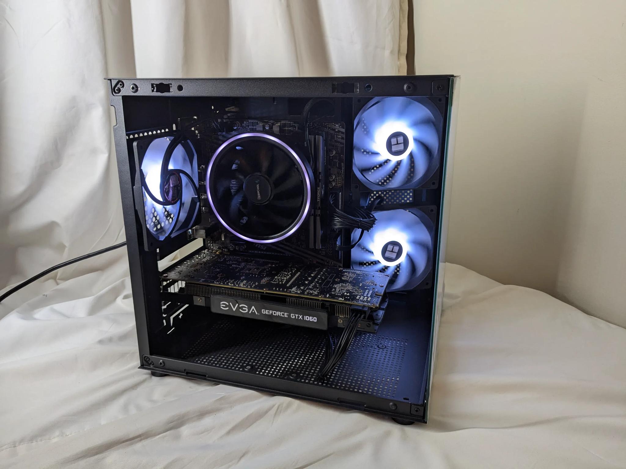 GTX 1060 | RYZEN 7 1700 | 16 GB RAM | WINDOWS 11 HOME