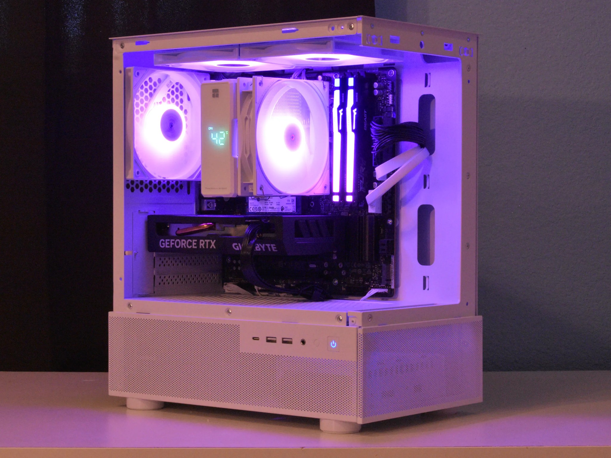 ⬜Whiteout v2⬜ Ryzen 5 7500F | RTX 4060 8GB | 16GB Ram 6000mhz | 1TB nVME Gen4 SSD | Win11 Pro + Wifi
