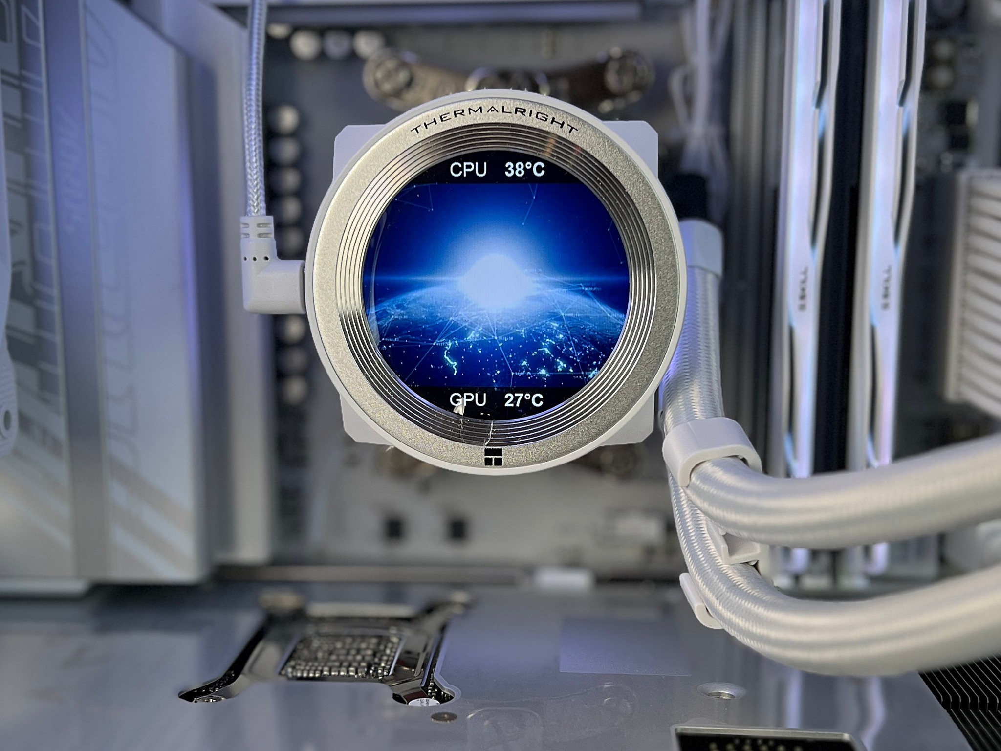 RTX 5070 TI Aero 9800X3D 32GB DDR5 2TB M.2 WIFI 7 Win 11 Pro