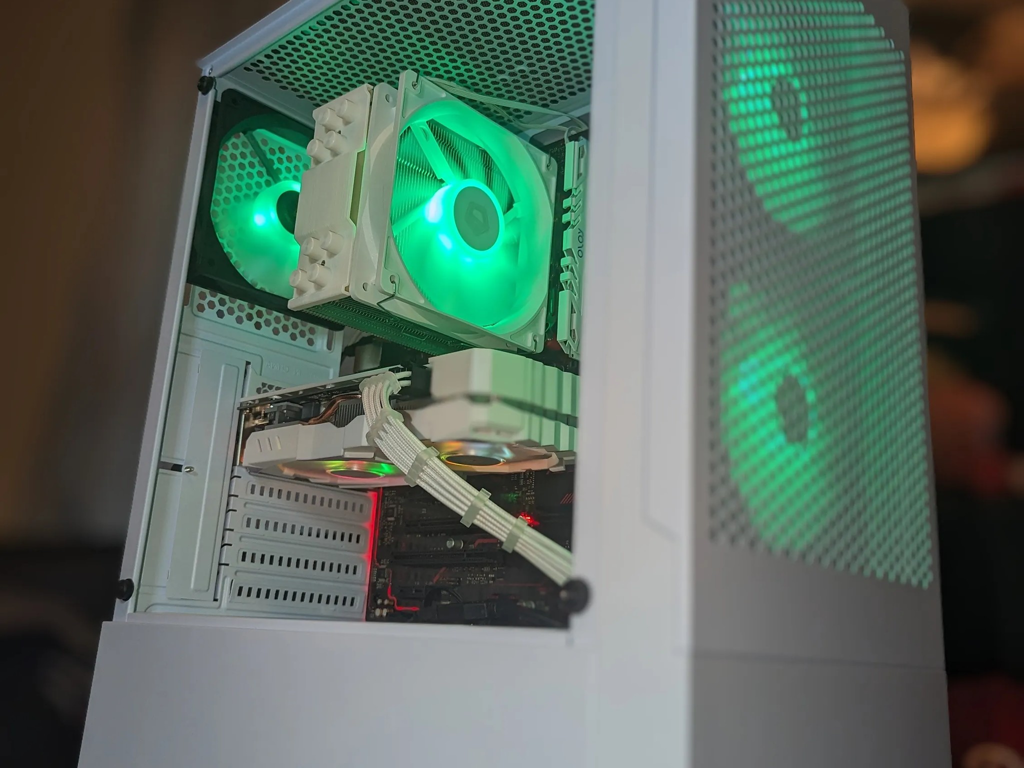 FORTNITE 180 FPS! | Best E-sports gaming PC | Ryzen 5 4500 RX 580 2048 8GB