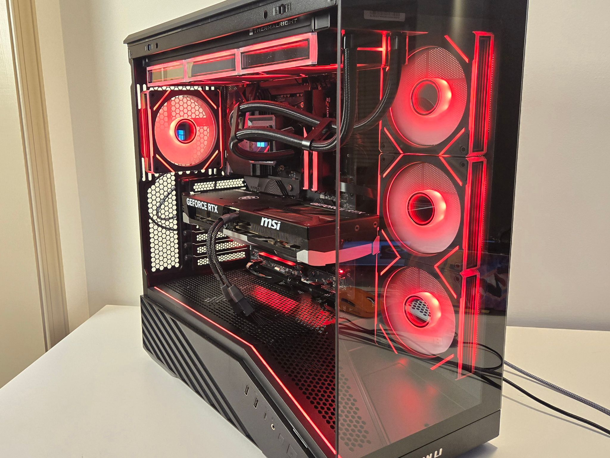 RTX 5070 Ti | Ryzen 7 9800X3D | 32gb DDR5 | 2TB NVME 🖤
