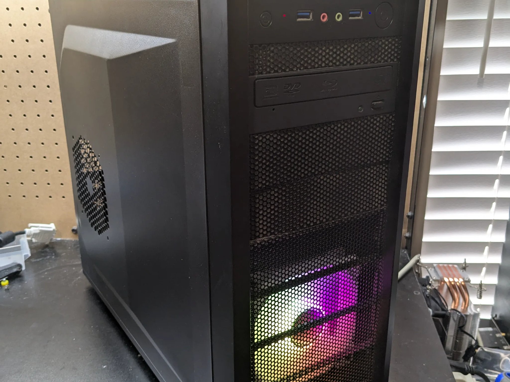 100 FPS Fortnite | 180 Day Warranty | i5-4570 , 16GB RAM, 500GB SSD, RX 470 8GB, RGB, Wifi, Win10