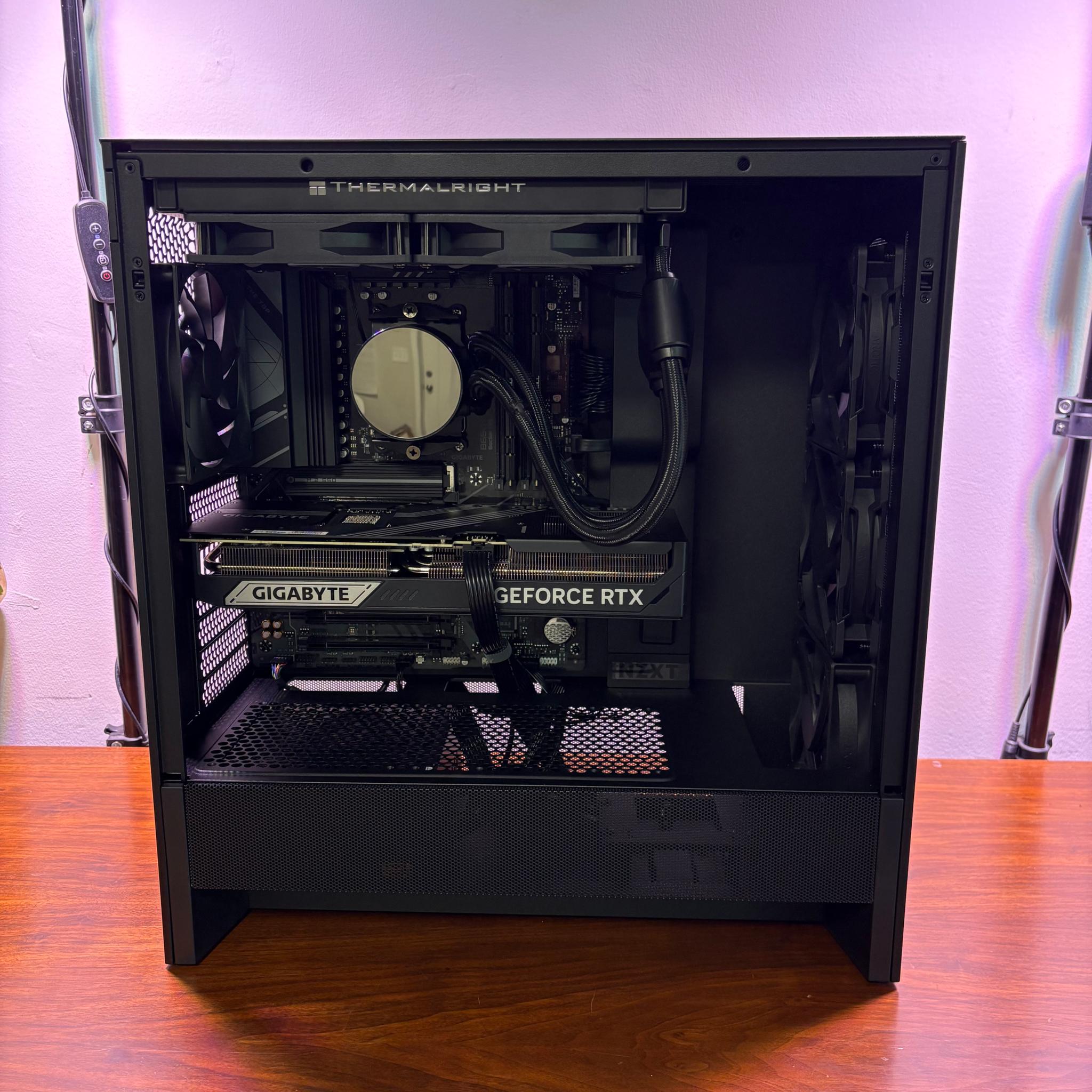 RTX 5070TI | Ryzen 7 7800X3D | 32GB DDR5 | 2 TB SSD's | 750W PSU | 240MM AIO | NZXT Case