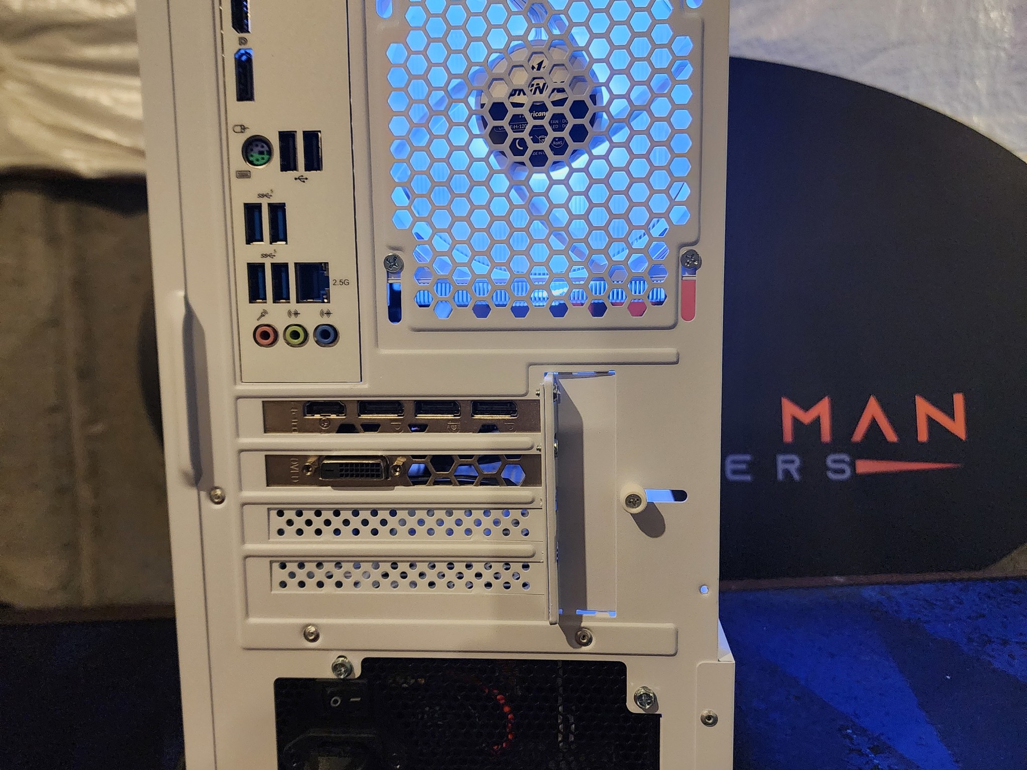 AMD RX 570 8GB / Ryzen 5 5500 / 16GB DDR4 / 500GB NVMe SSD