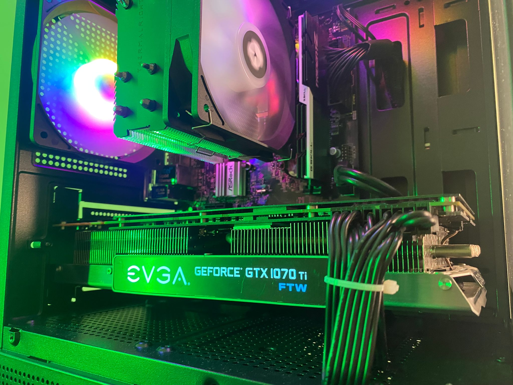 RGB Gaming PC | EVGA GTX 1070 Ti FTW 8GB | Intel Core i5-7500 | 16GB DDR4 RAM | 500GB SSD |
