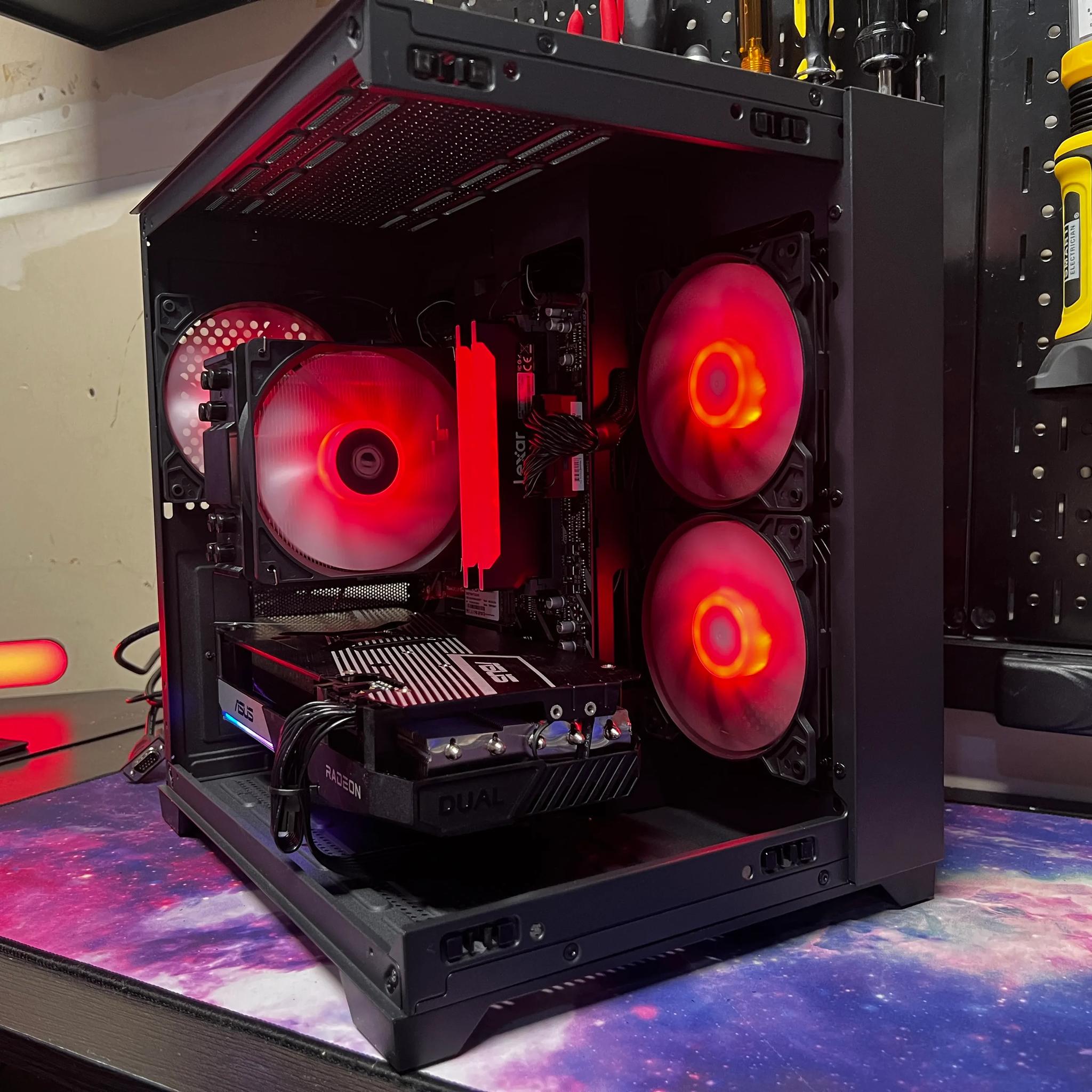 Nero || Ryzen 5 5600X + RX6700XT 12G w/ 1TB SSD M.2 NVMe & 16GB of DDR4 RAM