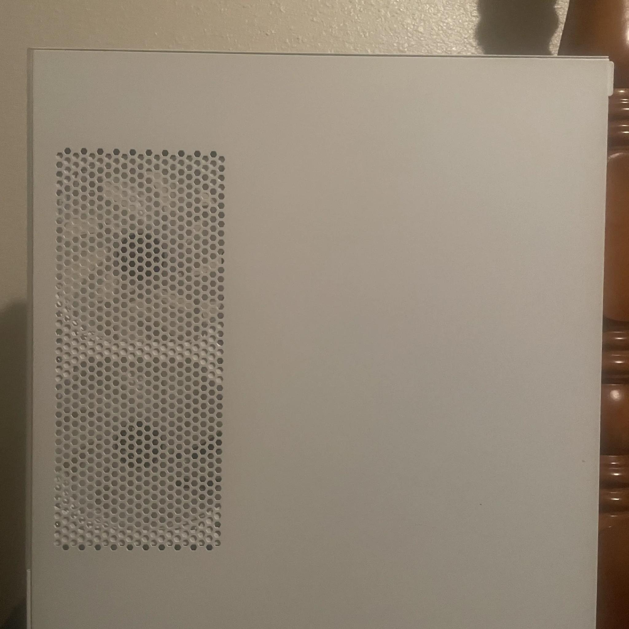 GTX 1660 Super & AMD Ryzen 5 5500! All White build