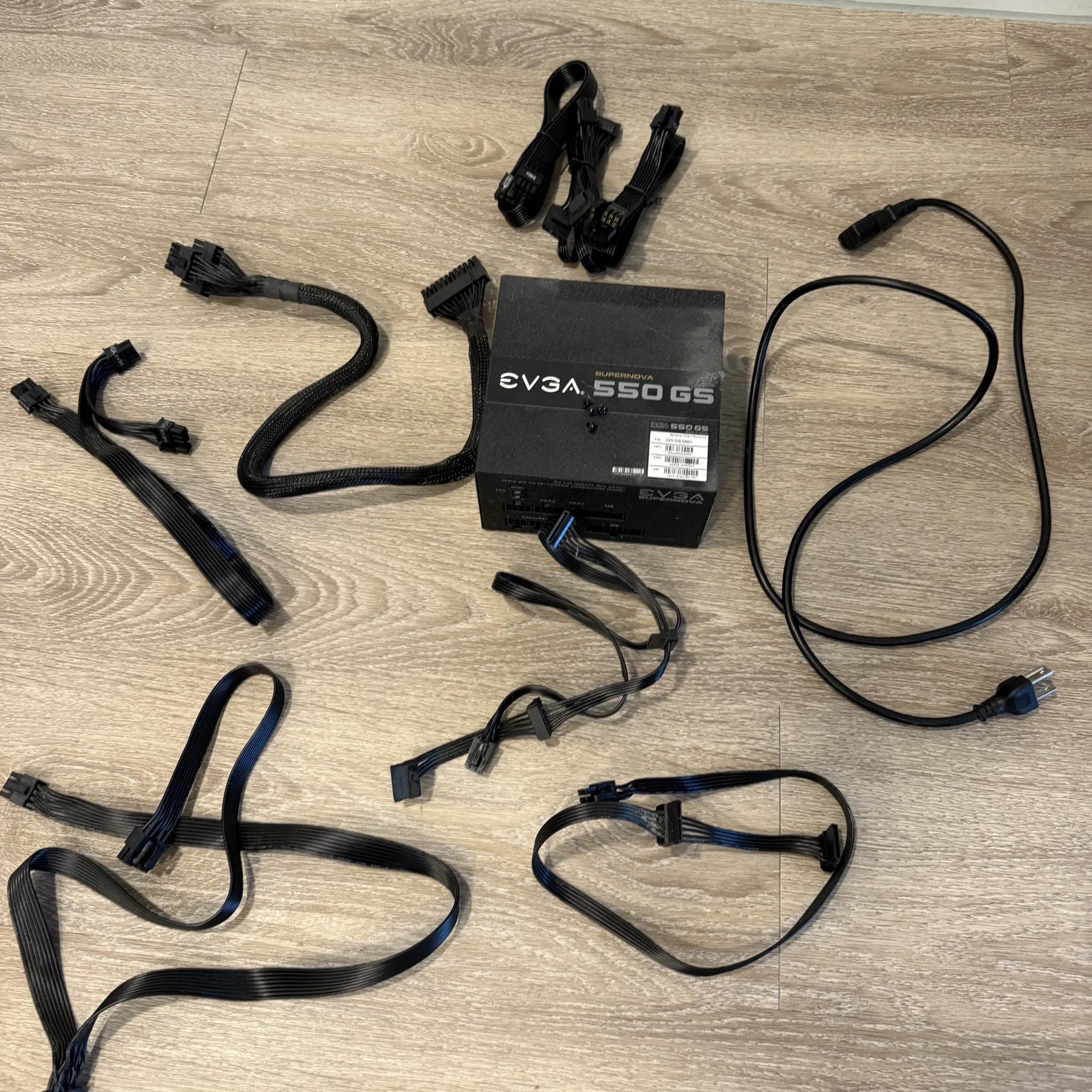 EVGA SuperNOVA 550 GS 550 W 80+ Gold Certified Fully Modular ATX Power Supply