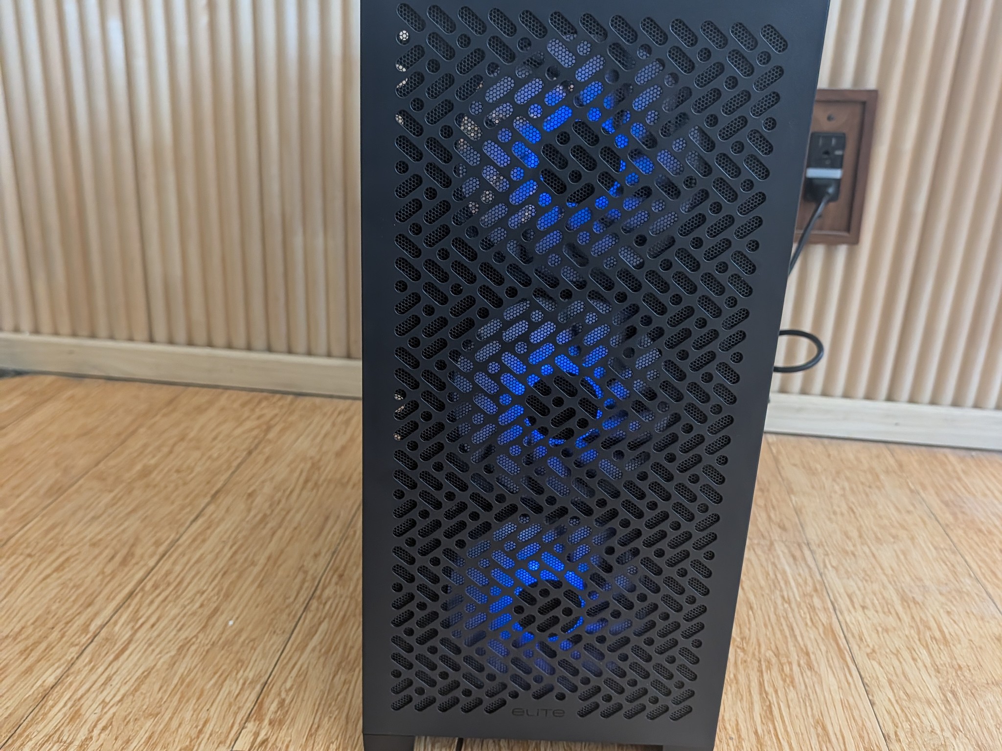 Custom Gaming PC Build | RX 580 8GB | I7 6700K | 16GB | 250GB SSD |