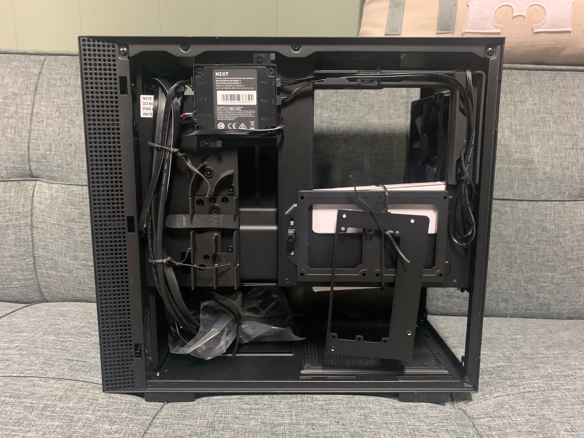 NZXT H210i Mini ITX Case (NEW)