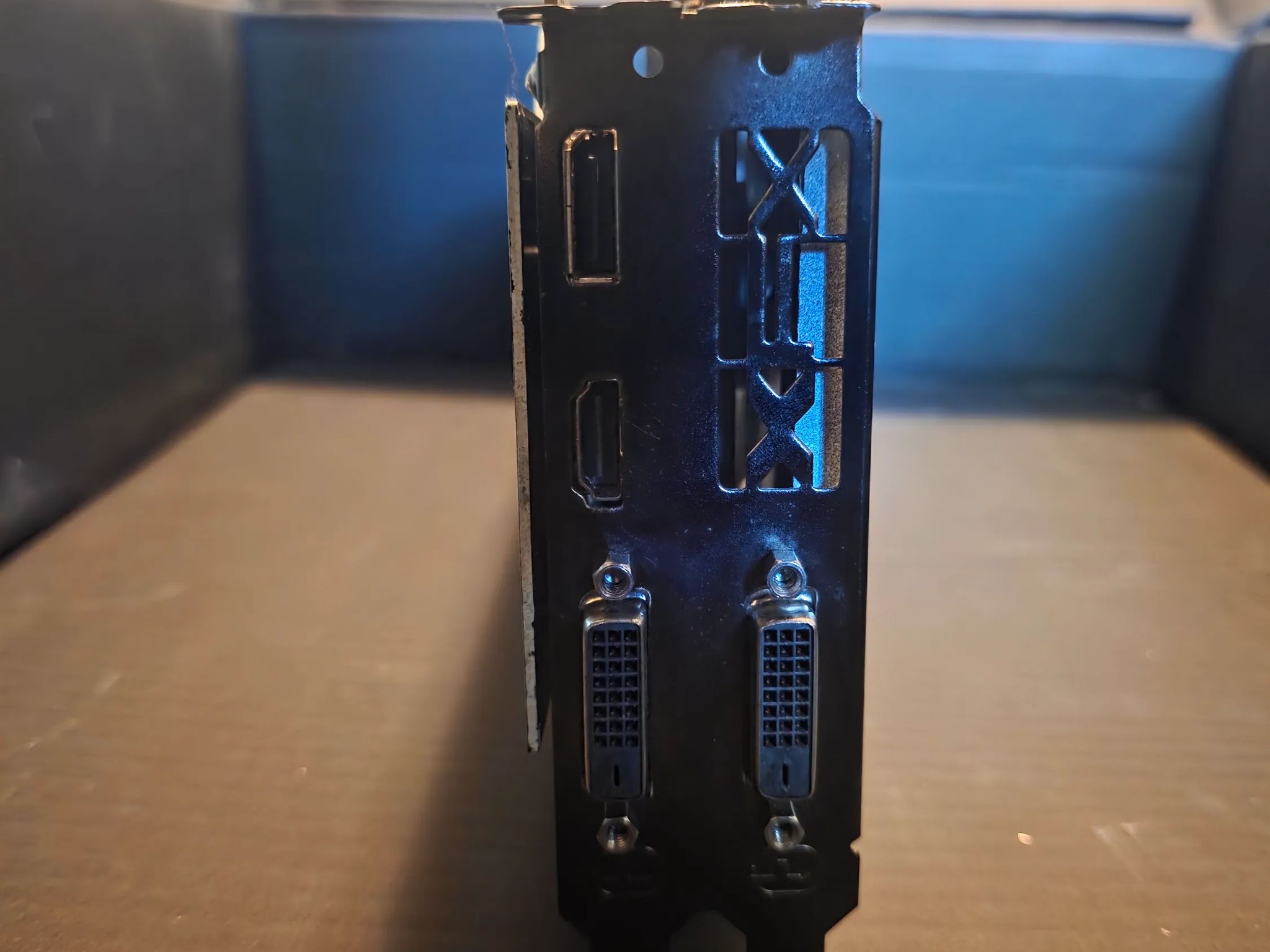 Radeon R9 390 8GB