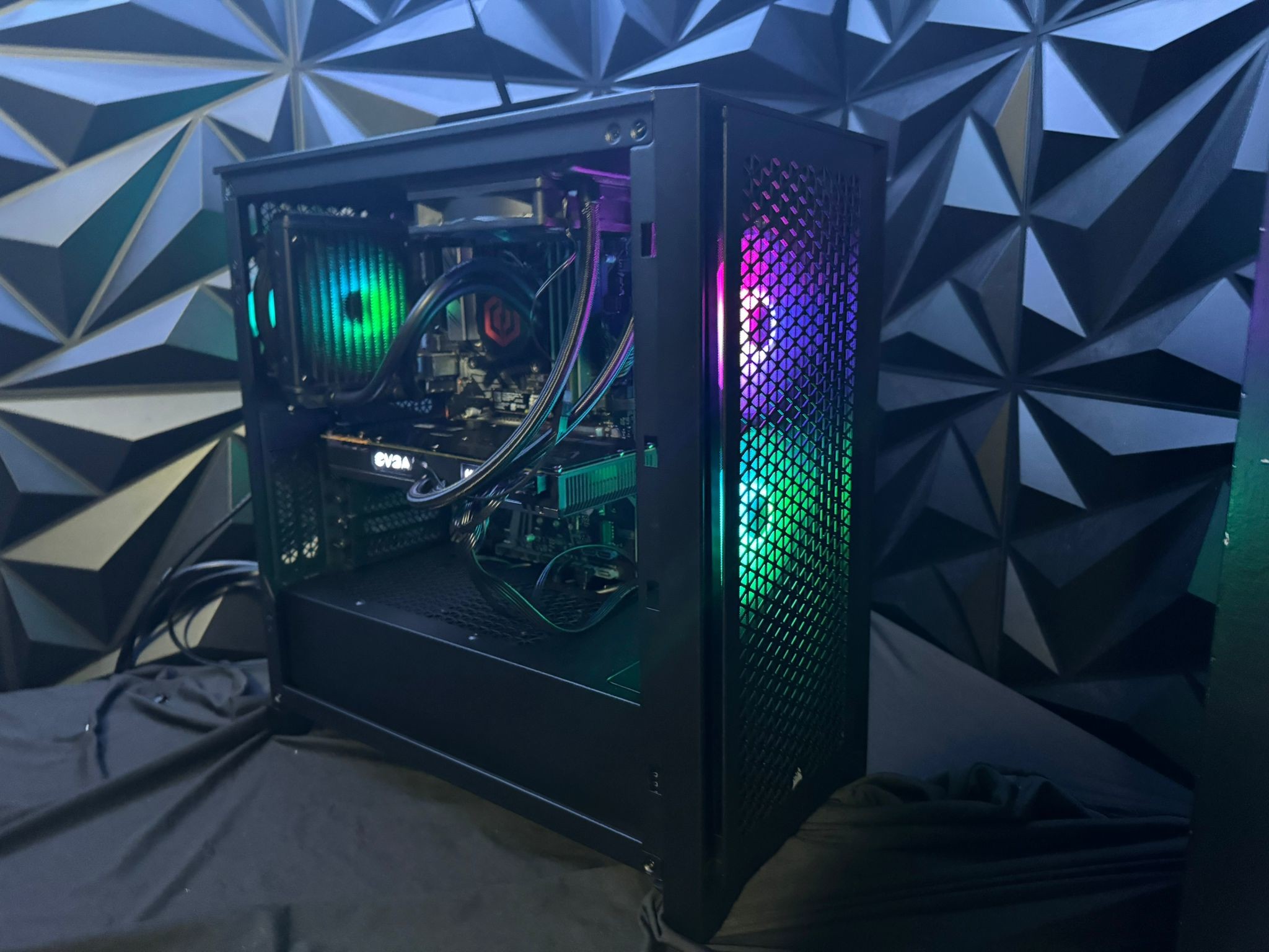 💧🛡️ Liquid Legacy 💧🛡️ i5 8500| GTX 1070| 2.25 TB Storage| 28 GB DDR4|