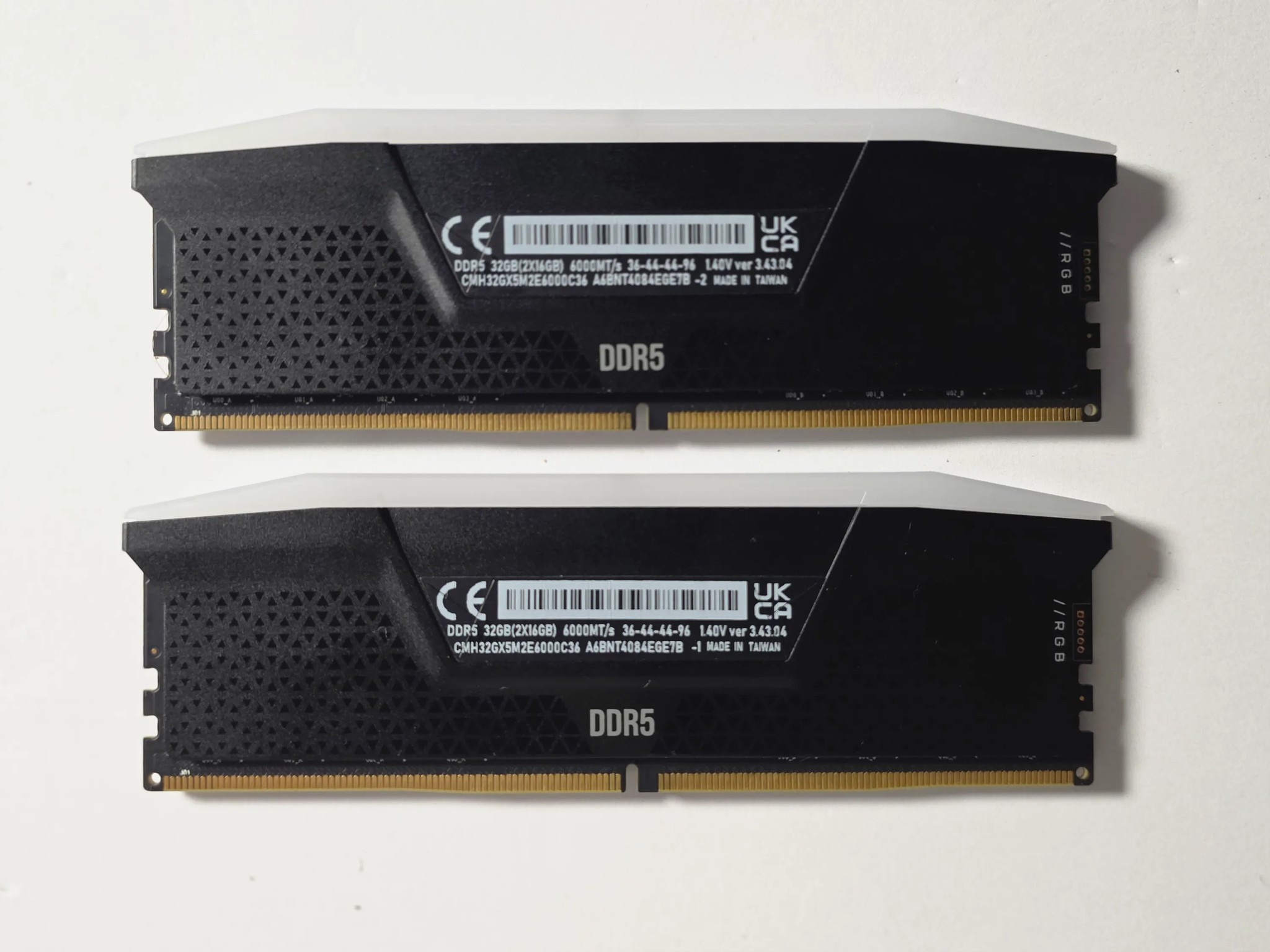 CORSAIR VENGEANCE RGB DDR5 RAM 32GB (2x16GB) 6000MHz CL36 Black (CMH32GX5M2E6000C36)