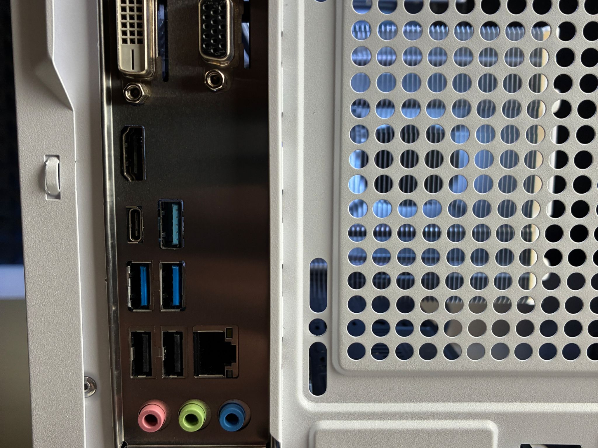⚪️ i5 9400/GTX 1070 8GB Gaming PC ⚪️
