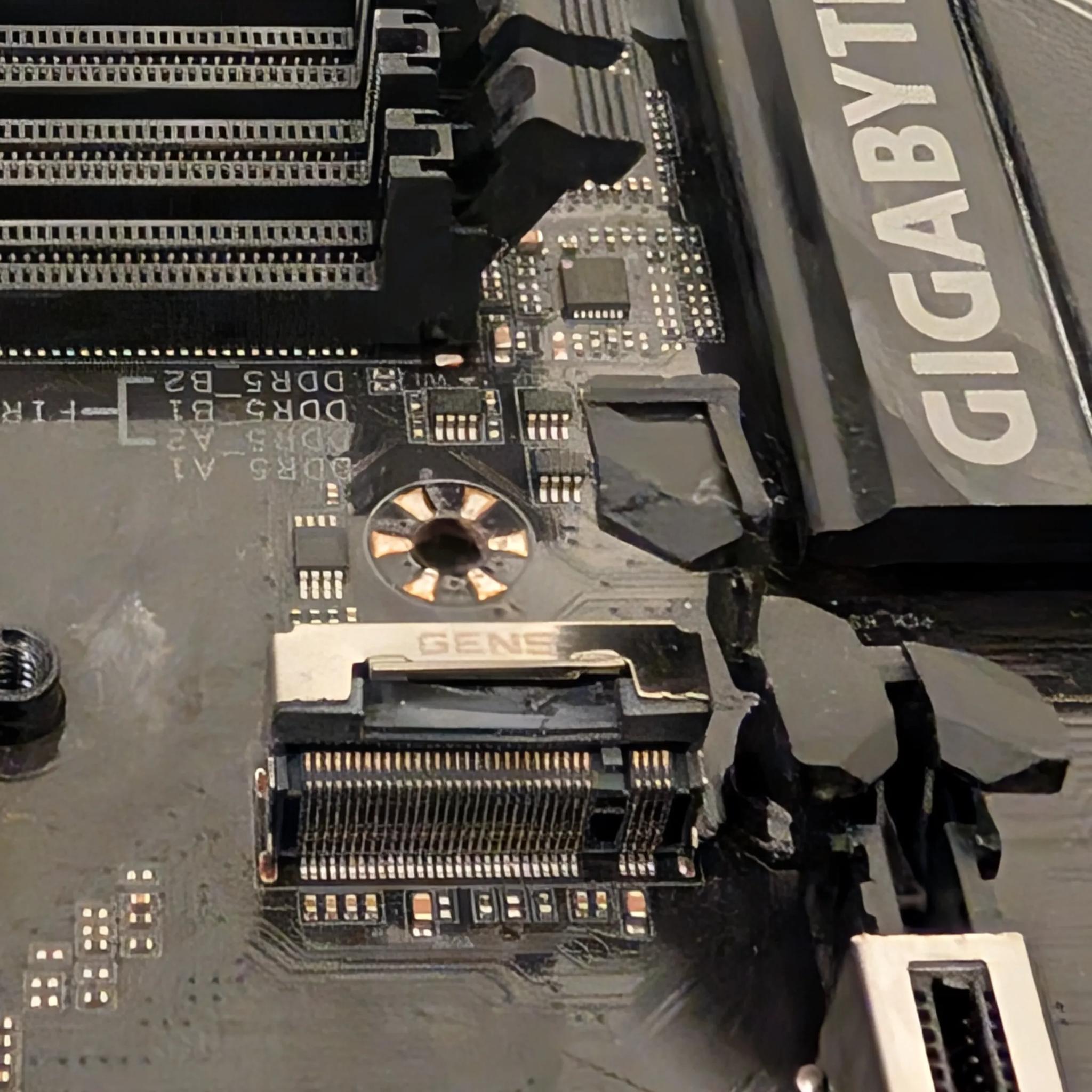 GIGABYTE B650 Gaming X AX (AM5, DDR5)