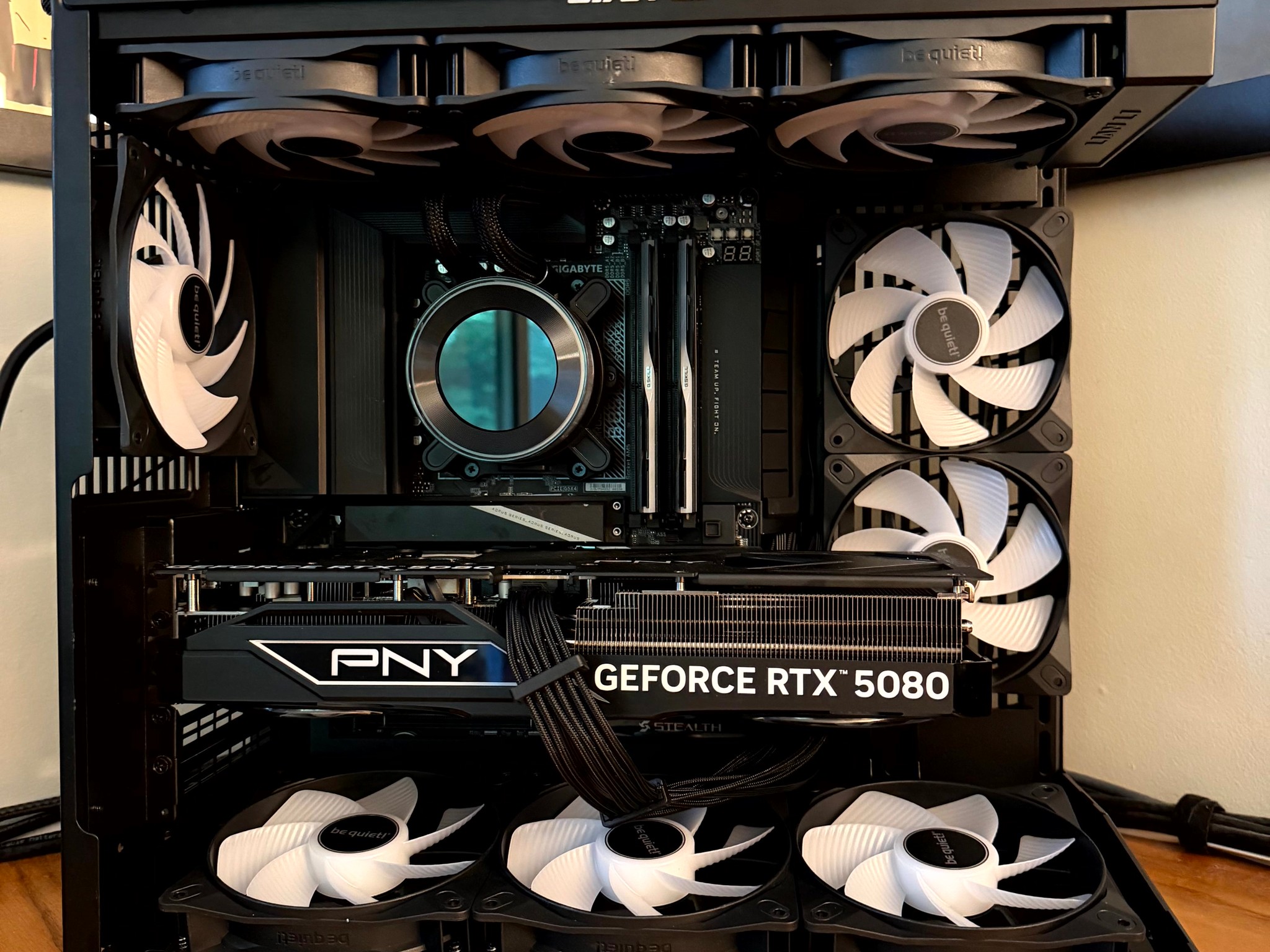 Dark Heart - RTX 5080 OC | Ryzen 7 9800x3d | 2TB | 32GB @6400 MT/sec CL30 | 1200W Platinum PSU