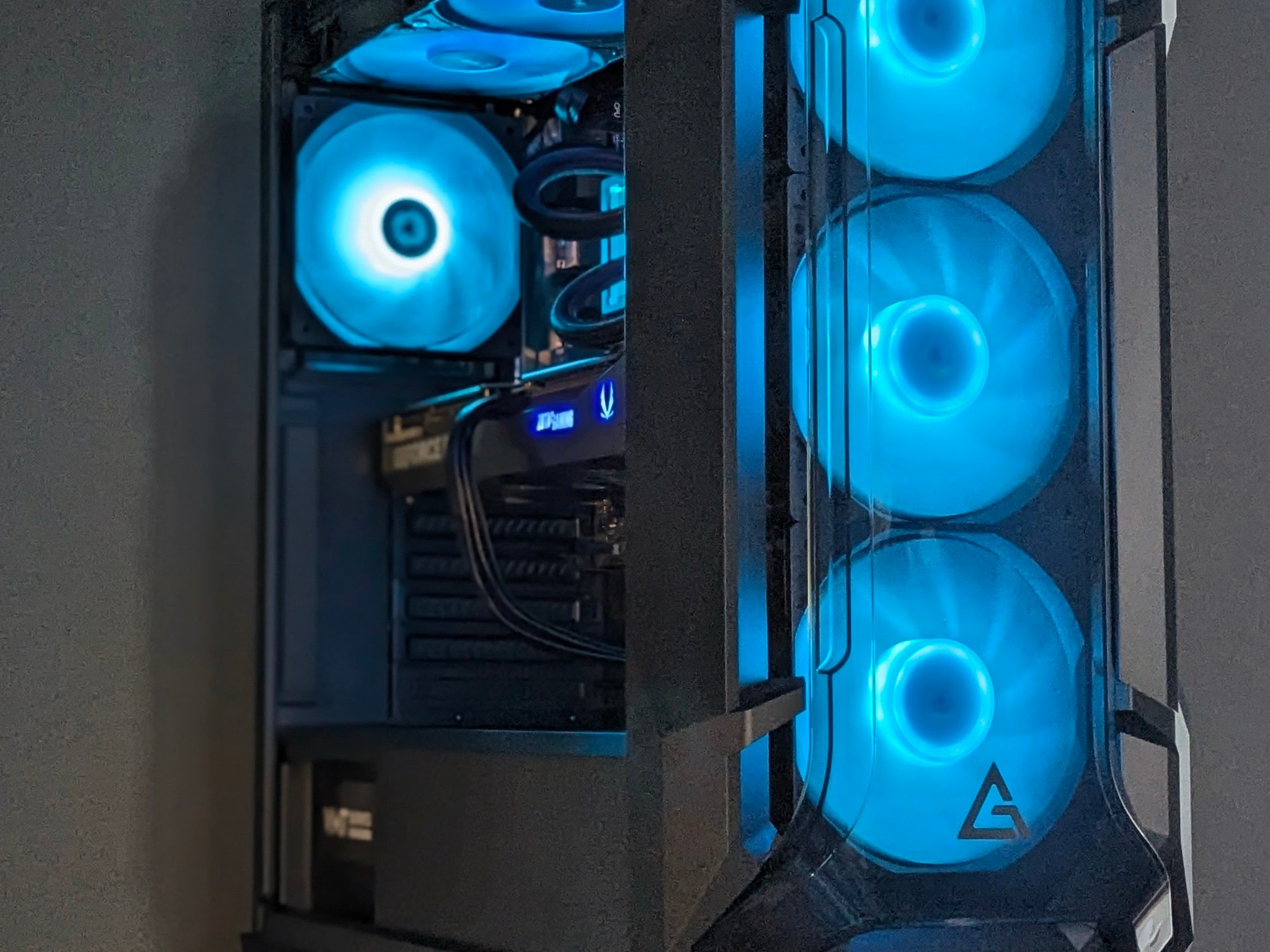 🖤Dark Flux Liquid-Cooled💧Pro Gamer PC⚫RTX 5070⚫I5-12600K⚫32GB RGB RAM⚫Windows 11 Pro