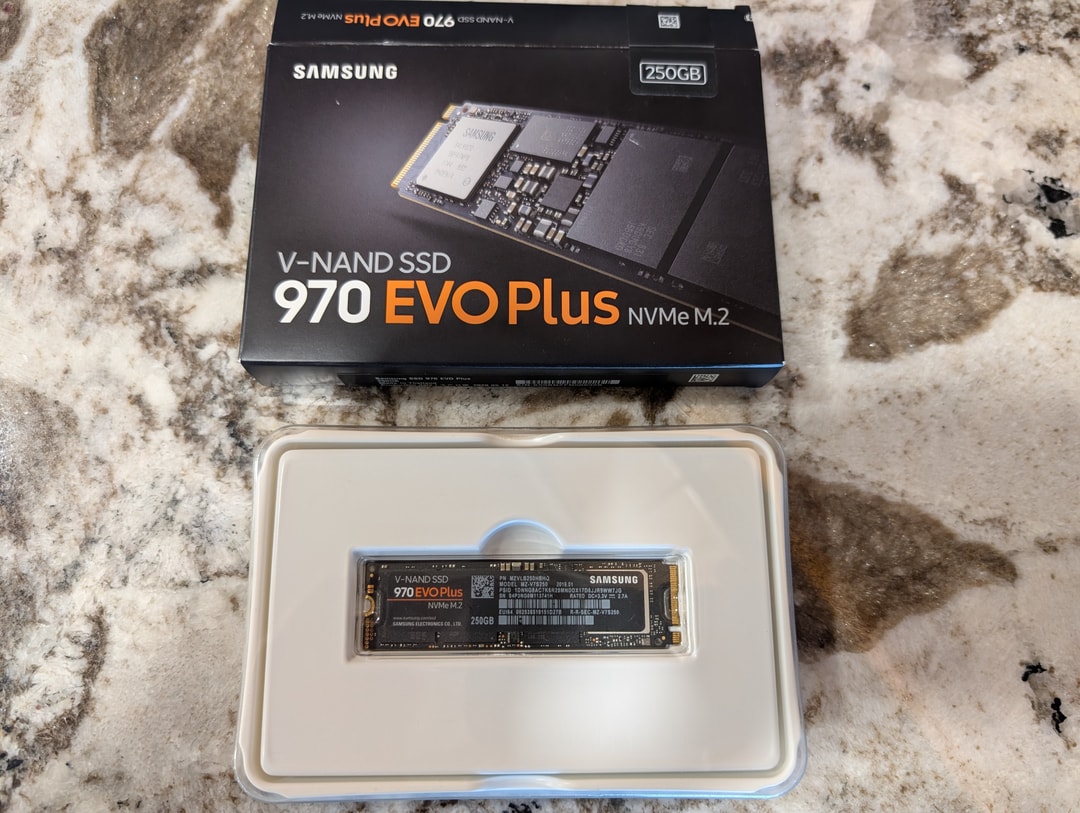 Samsung 970 EVO Plus 250GB NVMe M.2 with Windows 11 Pro - Boot