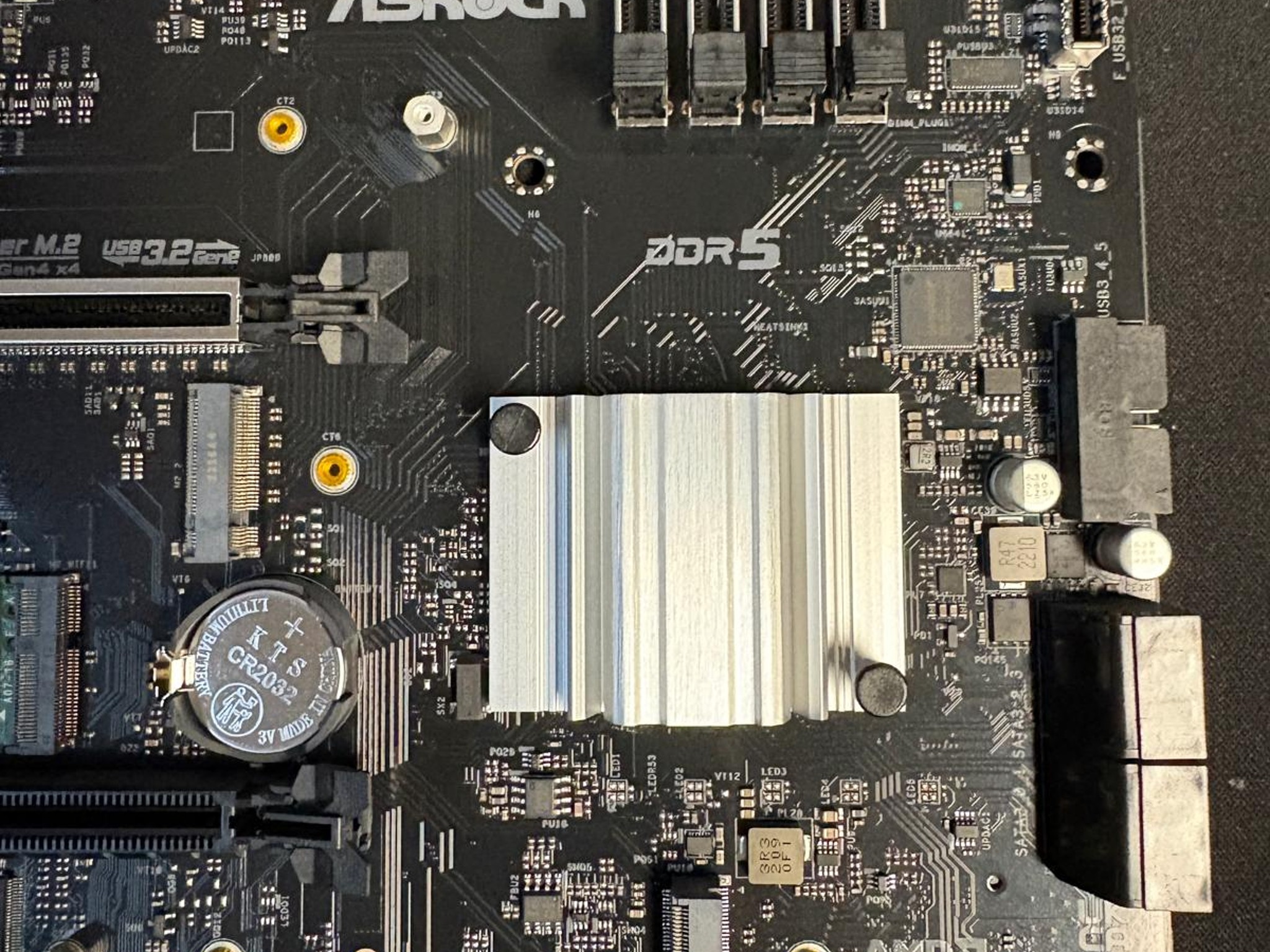 USED & FUNCTION GOOD - ASRock Z690-C/D5