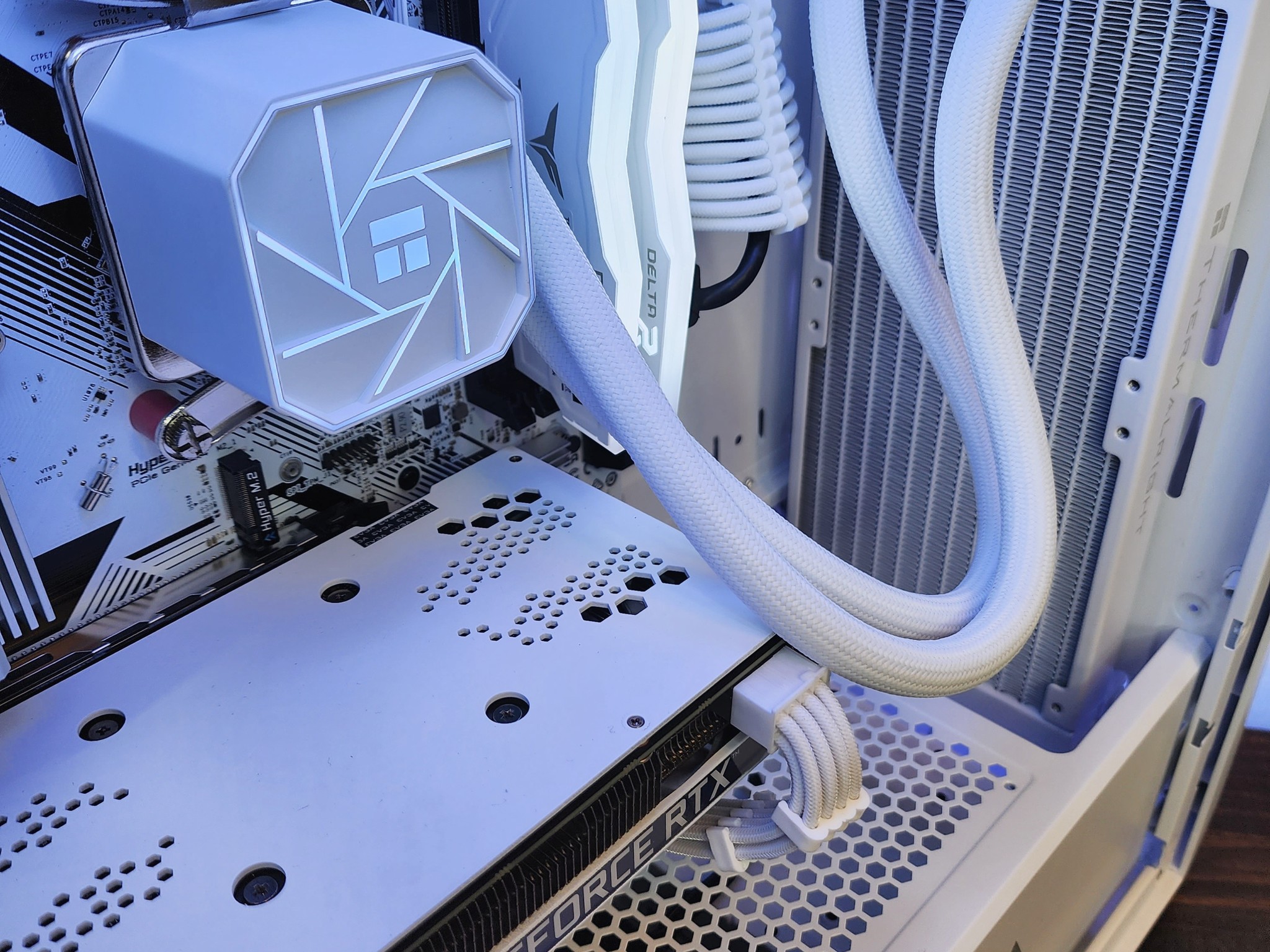 🤍🤍RTX 3060Ti // Ryzen 5 5600G // 32GB 3600MHz // 1TB M.2 NVMe